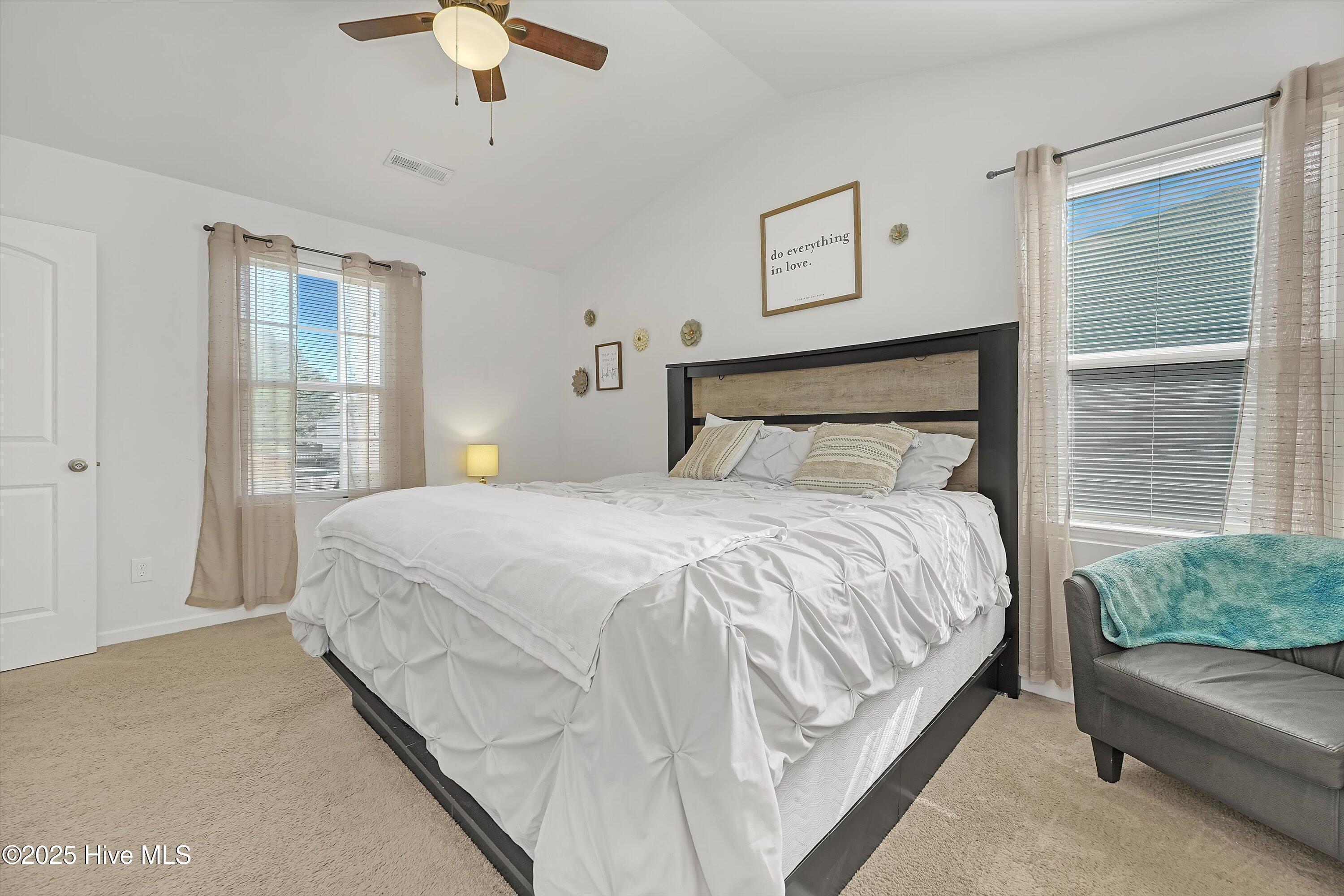 100532603 | Photo 13