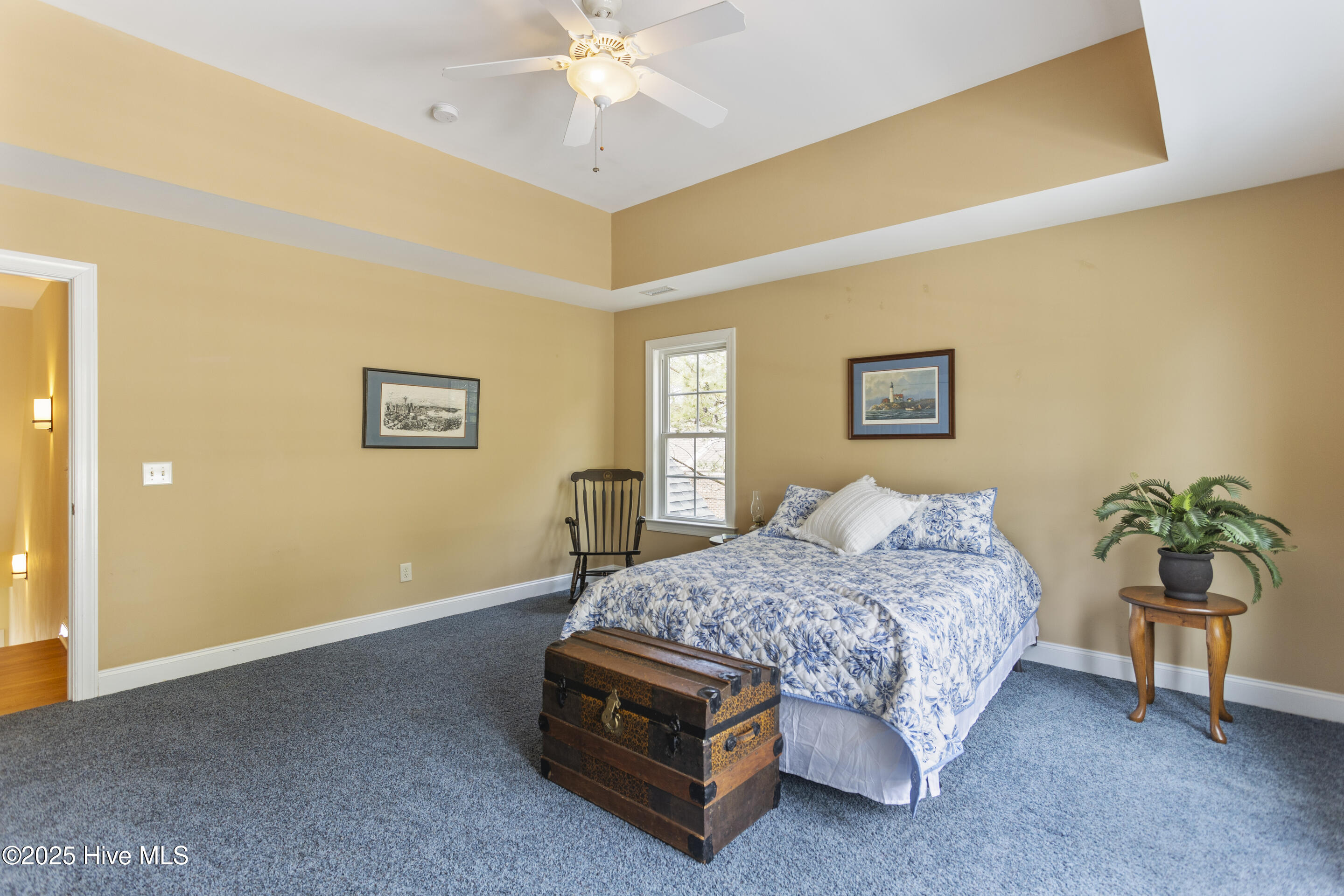 100493610 | Photo 68