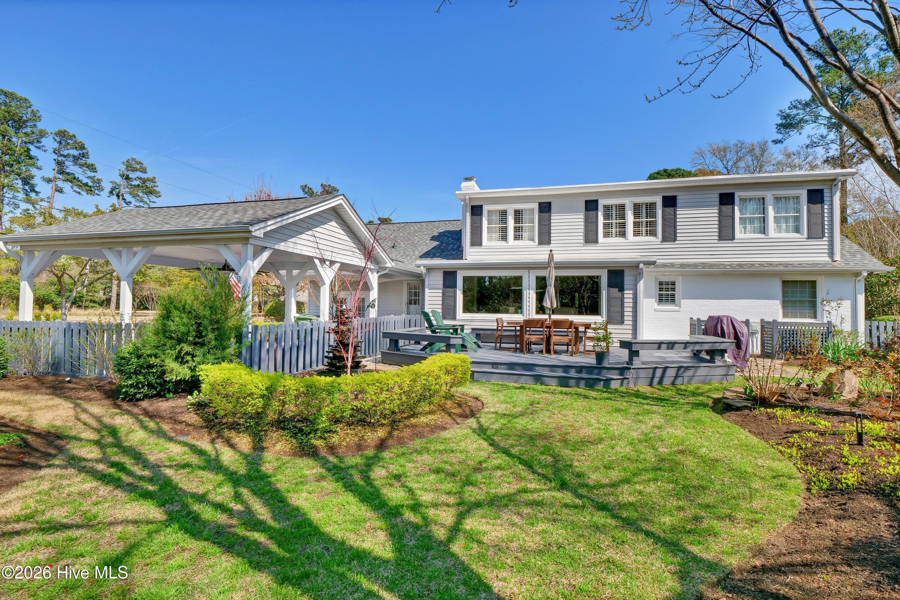1802 Hawthorne Road, Wilmington, NC 28403 – photo 5: 008_p3144204_990