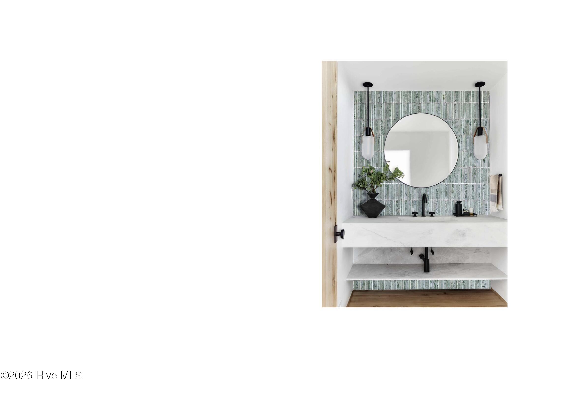 100561387 | Photo 21