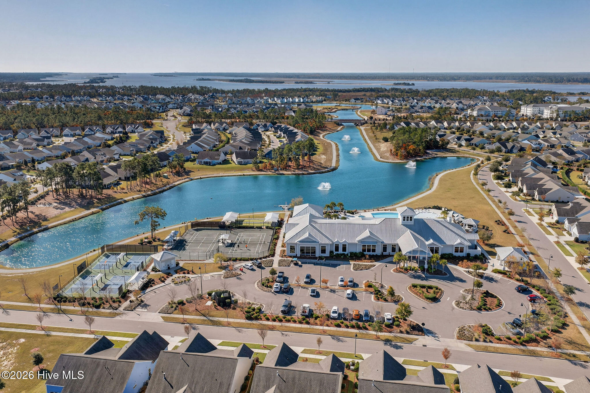 100560495 | Photo 45