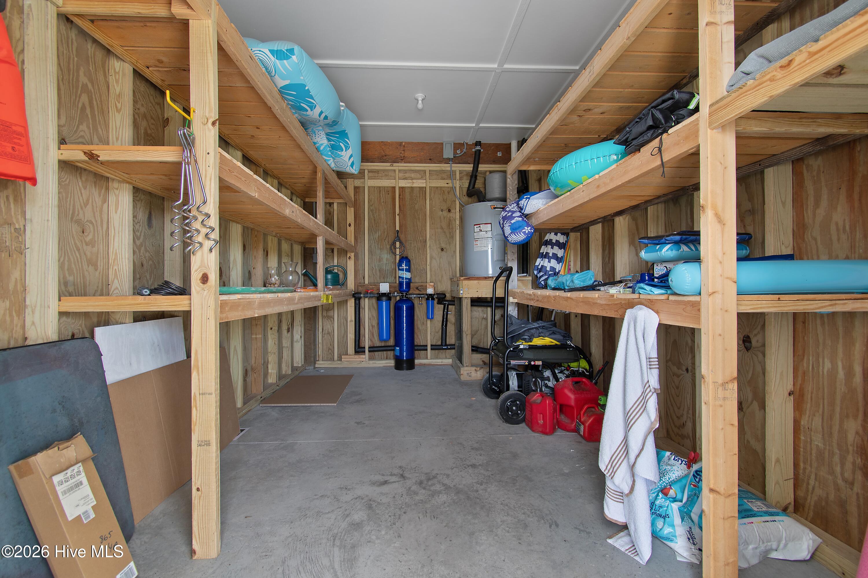 100567916 | Photo 46