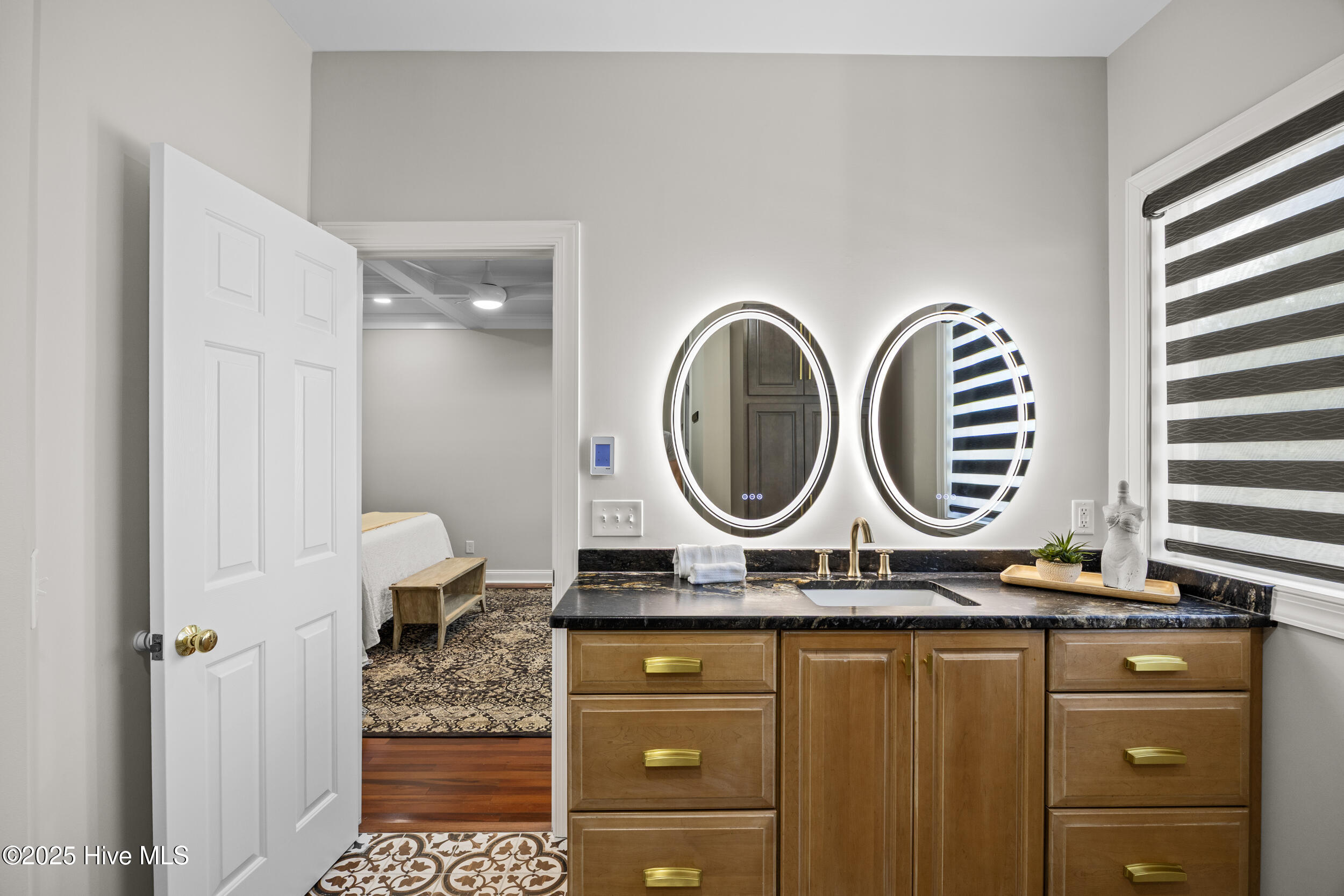 100519629 | Photo 31