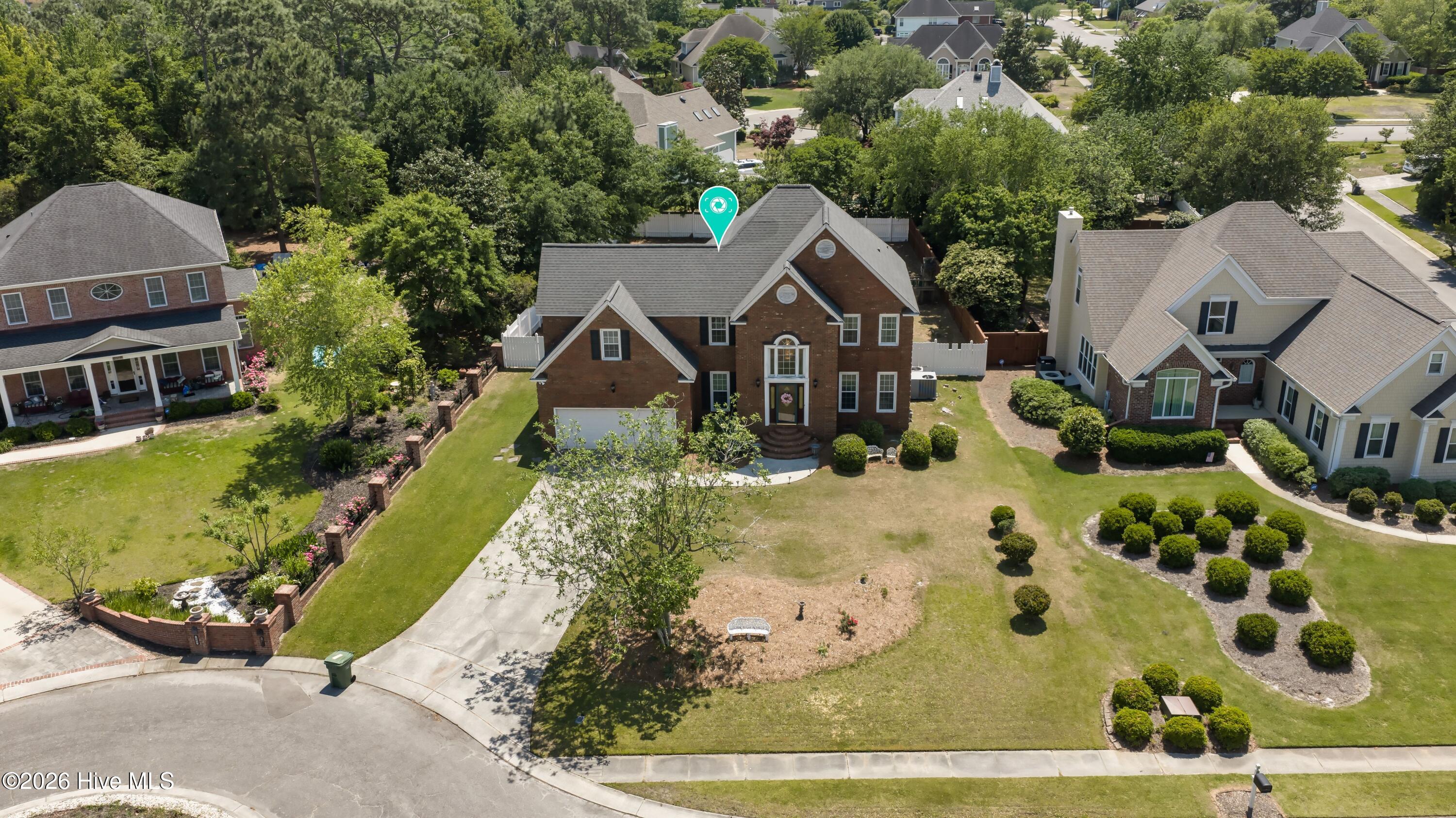 100570171 | Photo 30