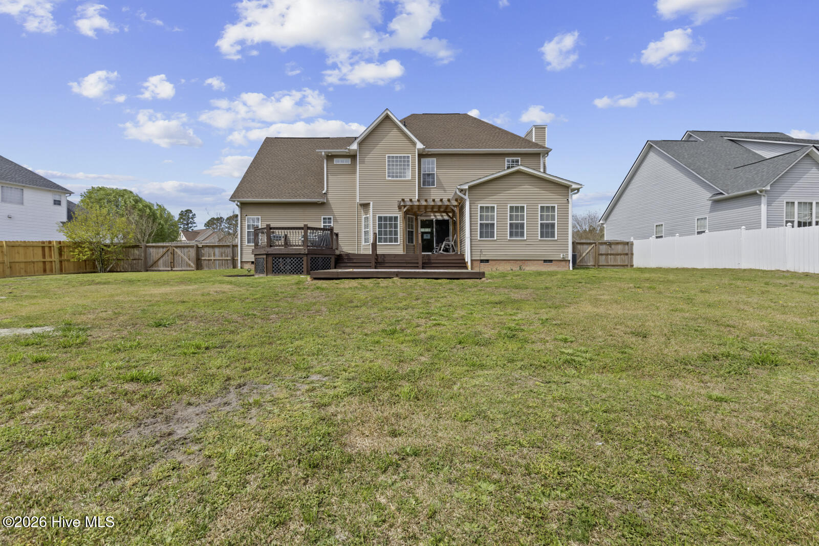 100562743 | Photo 47