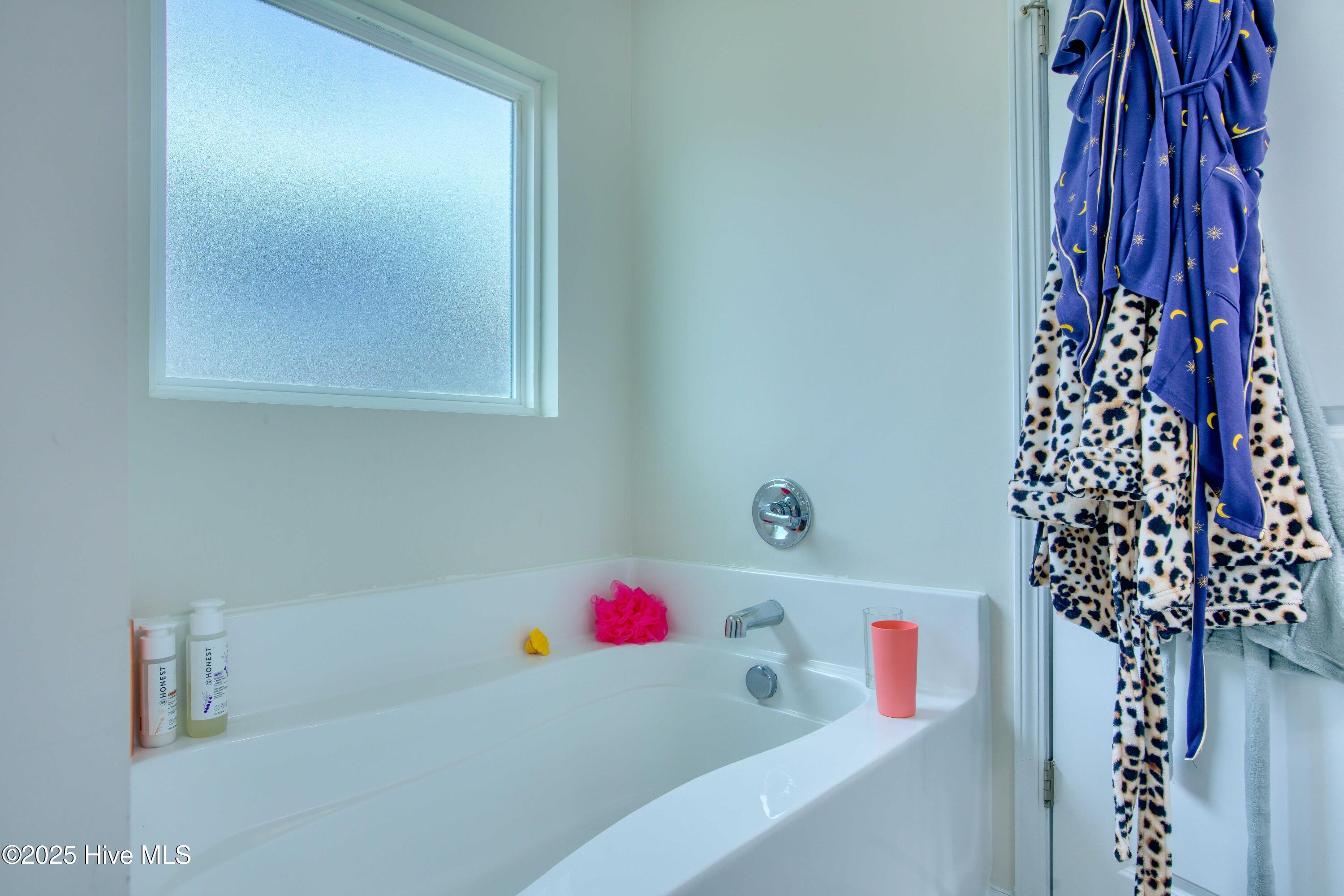 100544768 | Photo 16