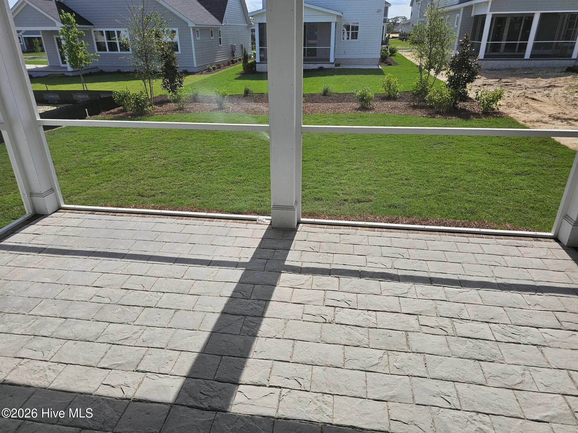 7006 - Screen Porch