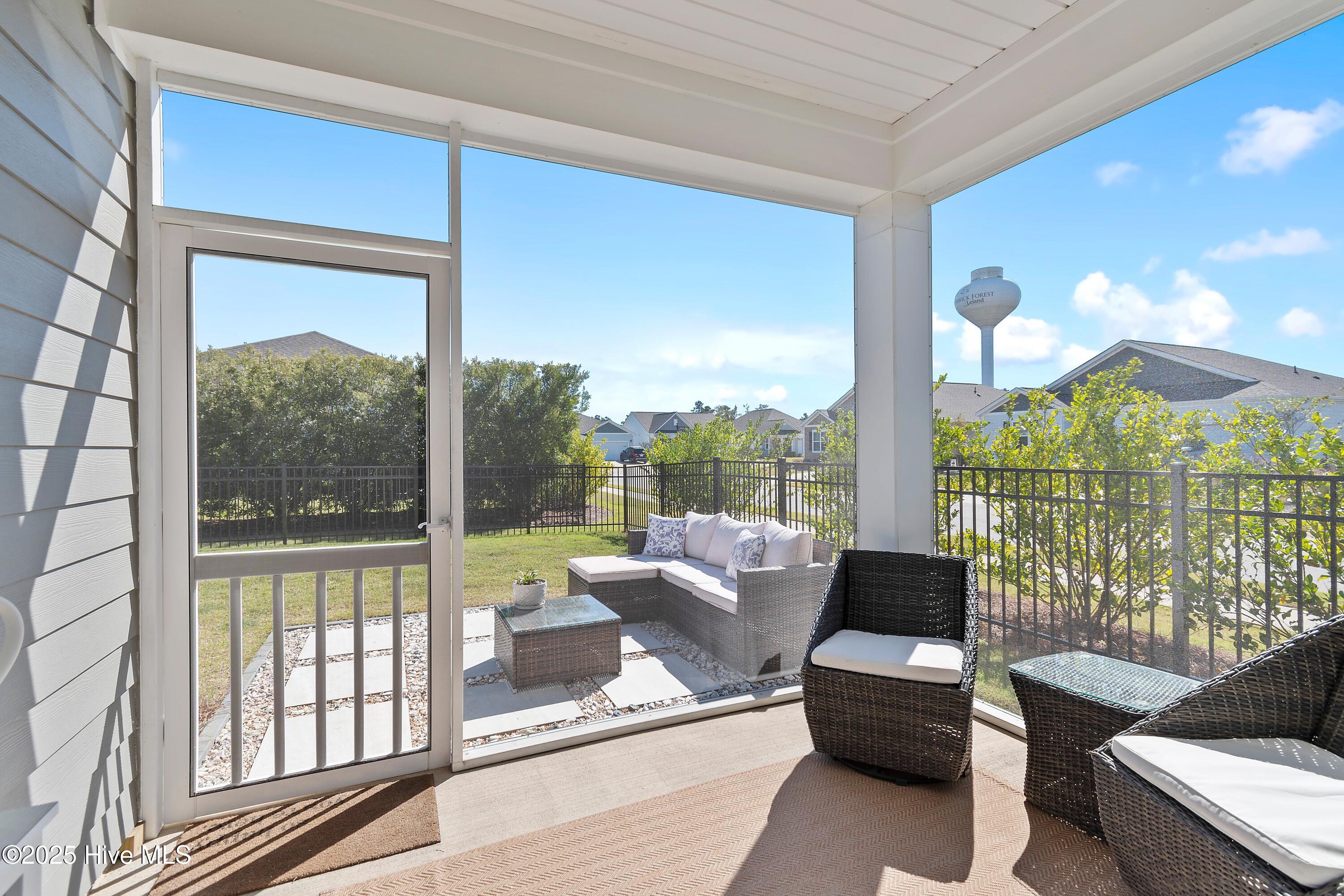 100538453 | Photo 39