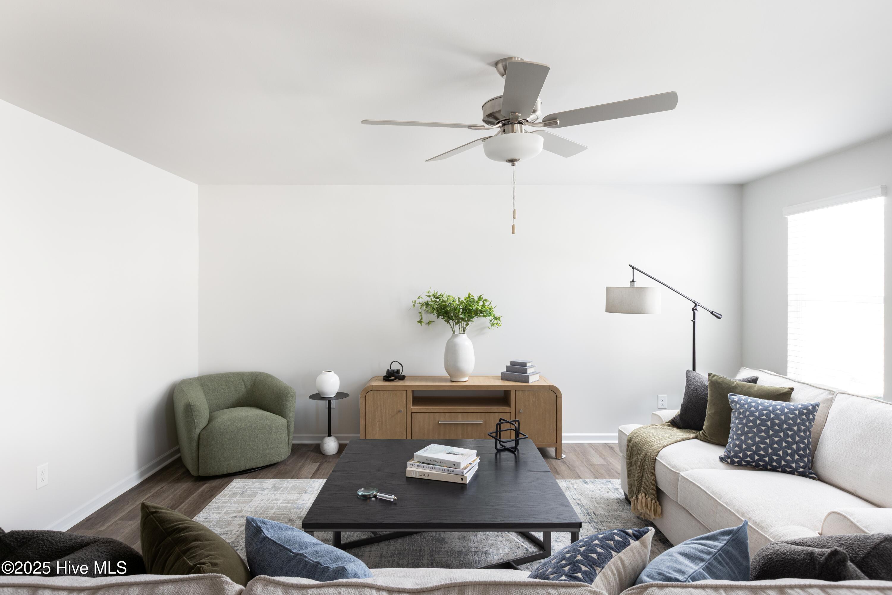 100533532 | Photo 17