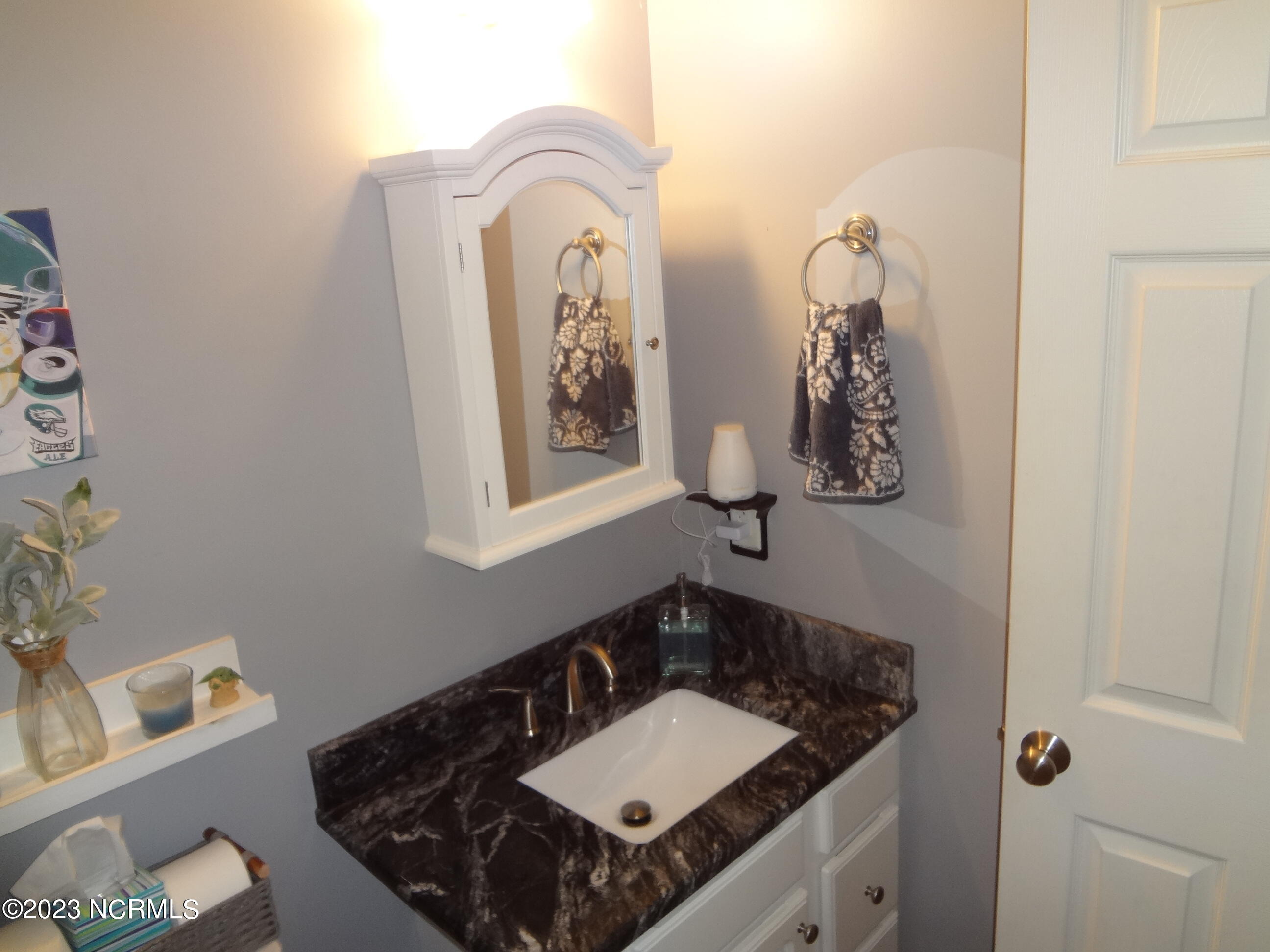 205 South Pointe Drive UNIT B, Winterville, NC, 28590
