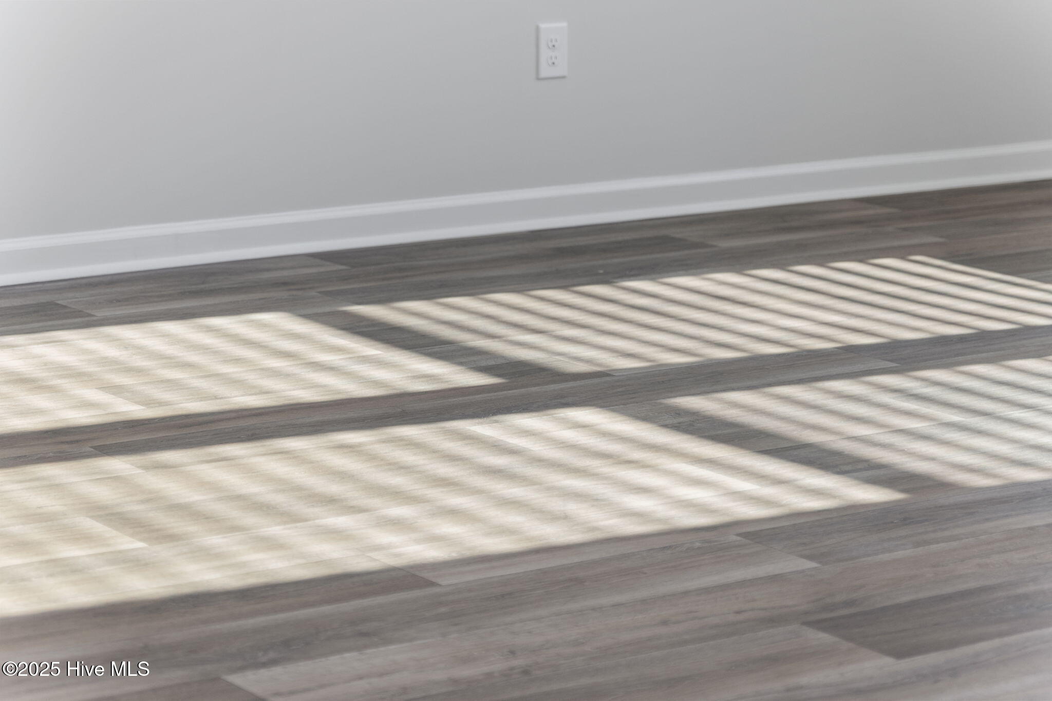 100544084 | Photo 31