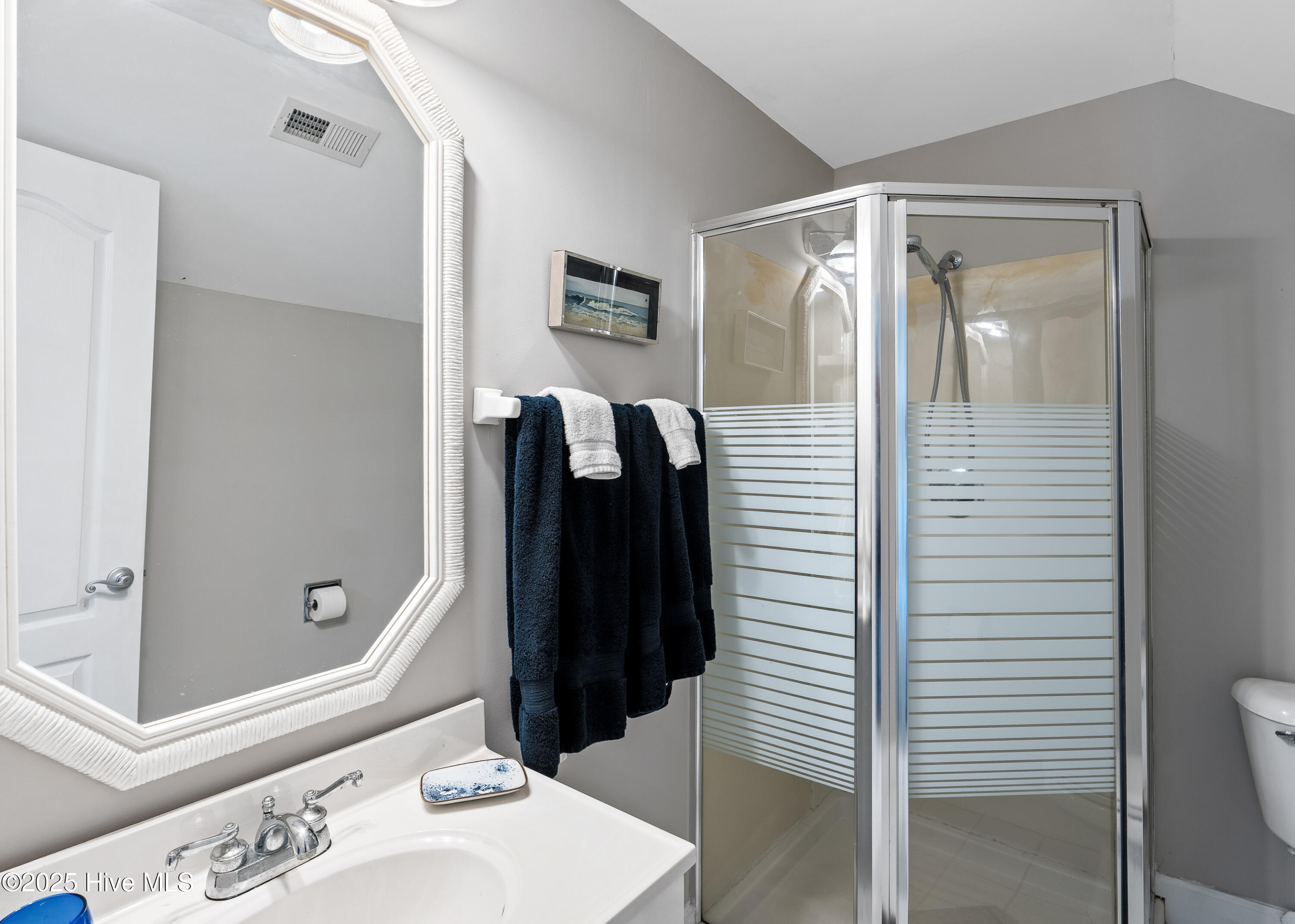 100543941 | Photo 37