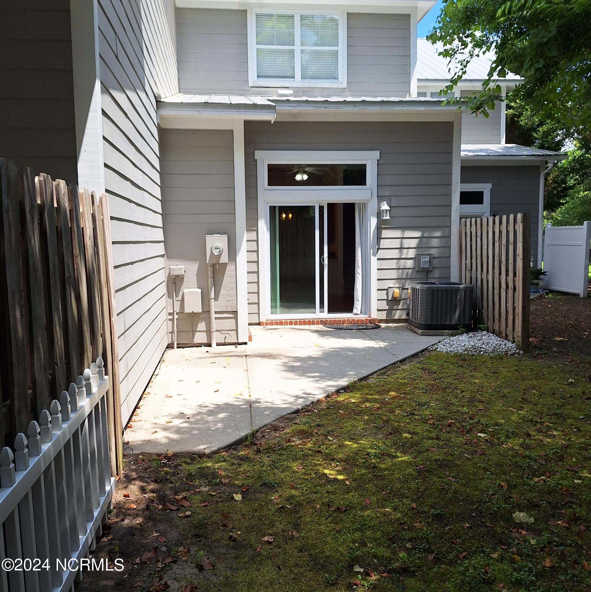 100554858 | Photo 11