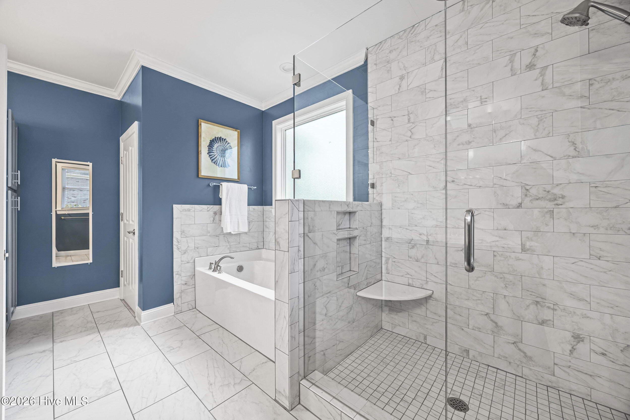 100550932 | Photo 32