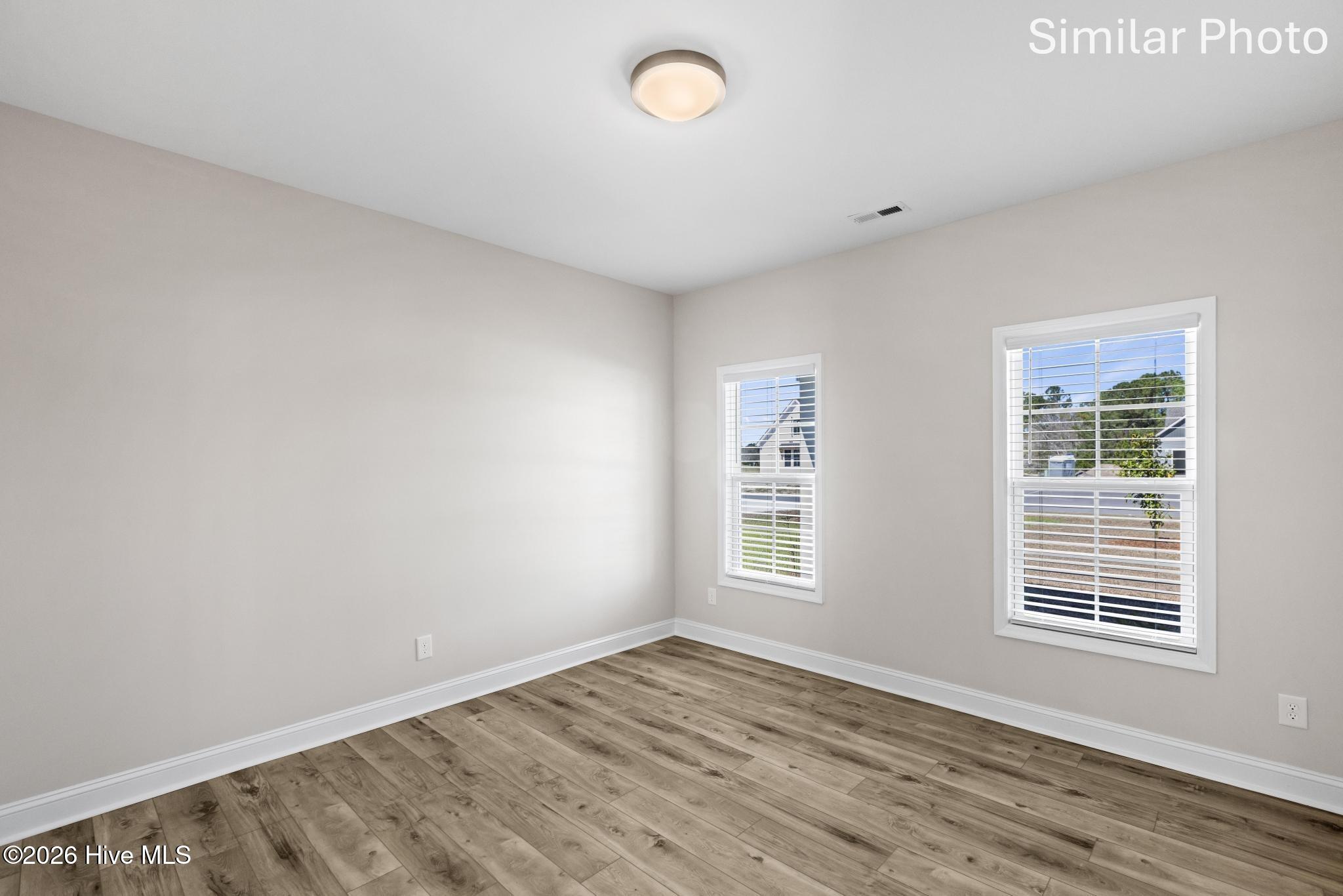 100552213 | Photo 26