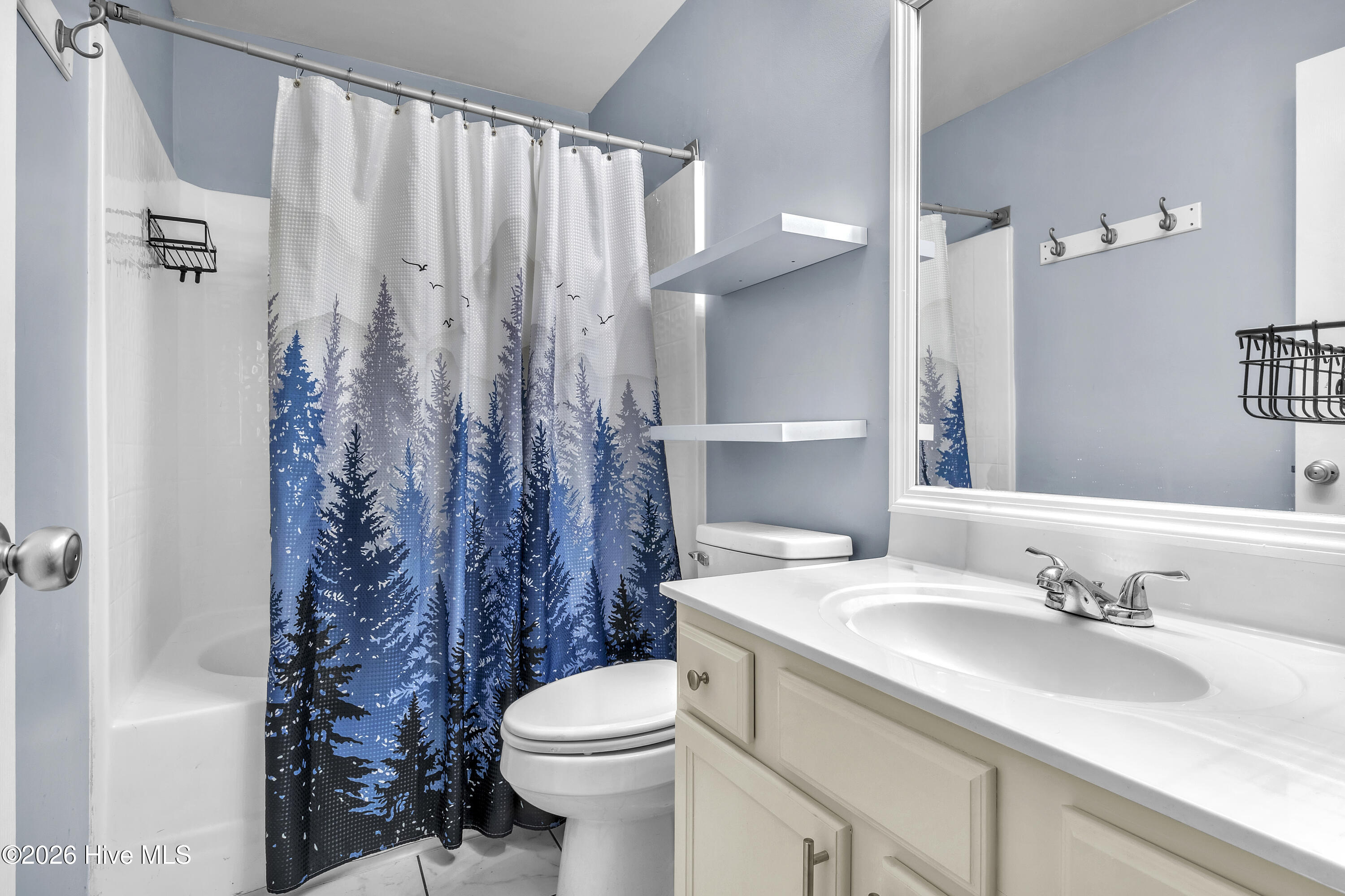 100556302 | Photo 17