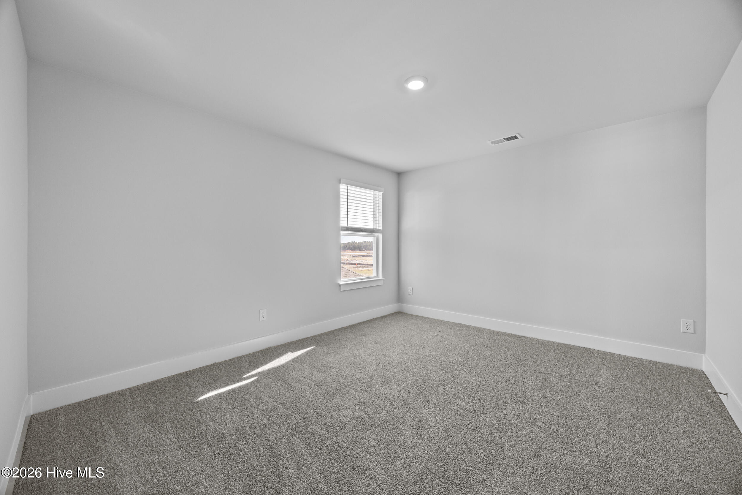 100547458 | Photo 31