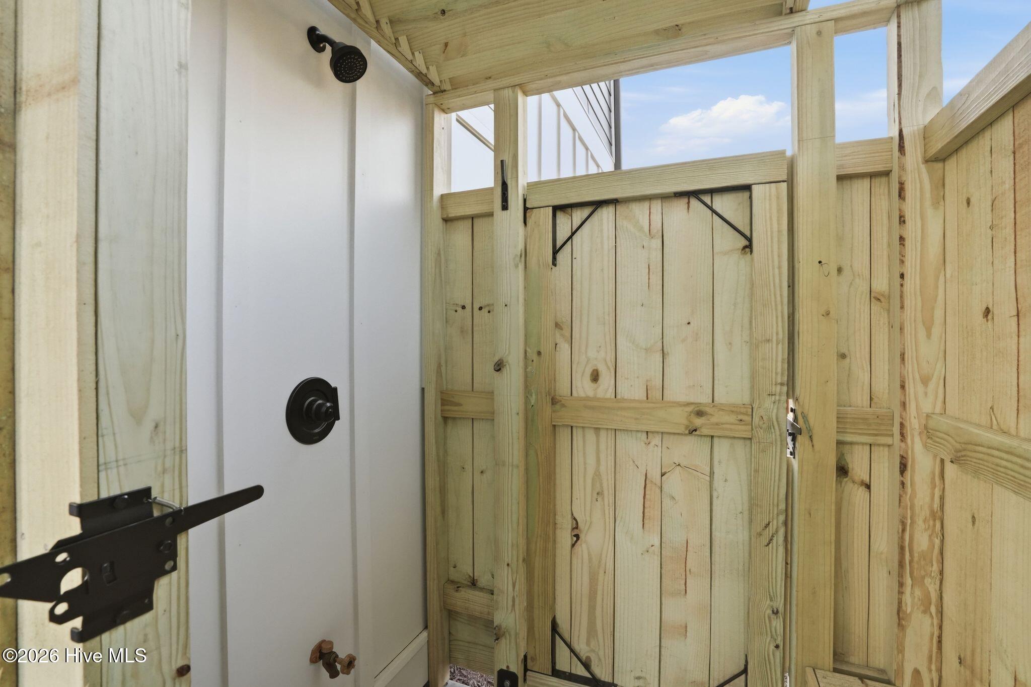 100554996 | Photo 90