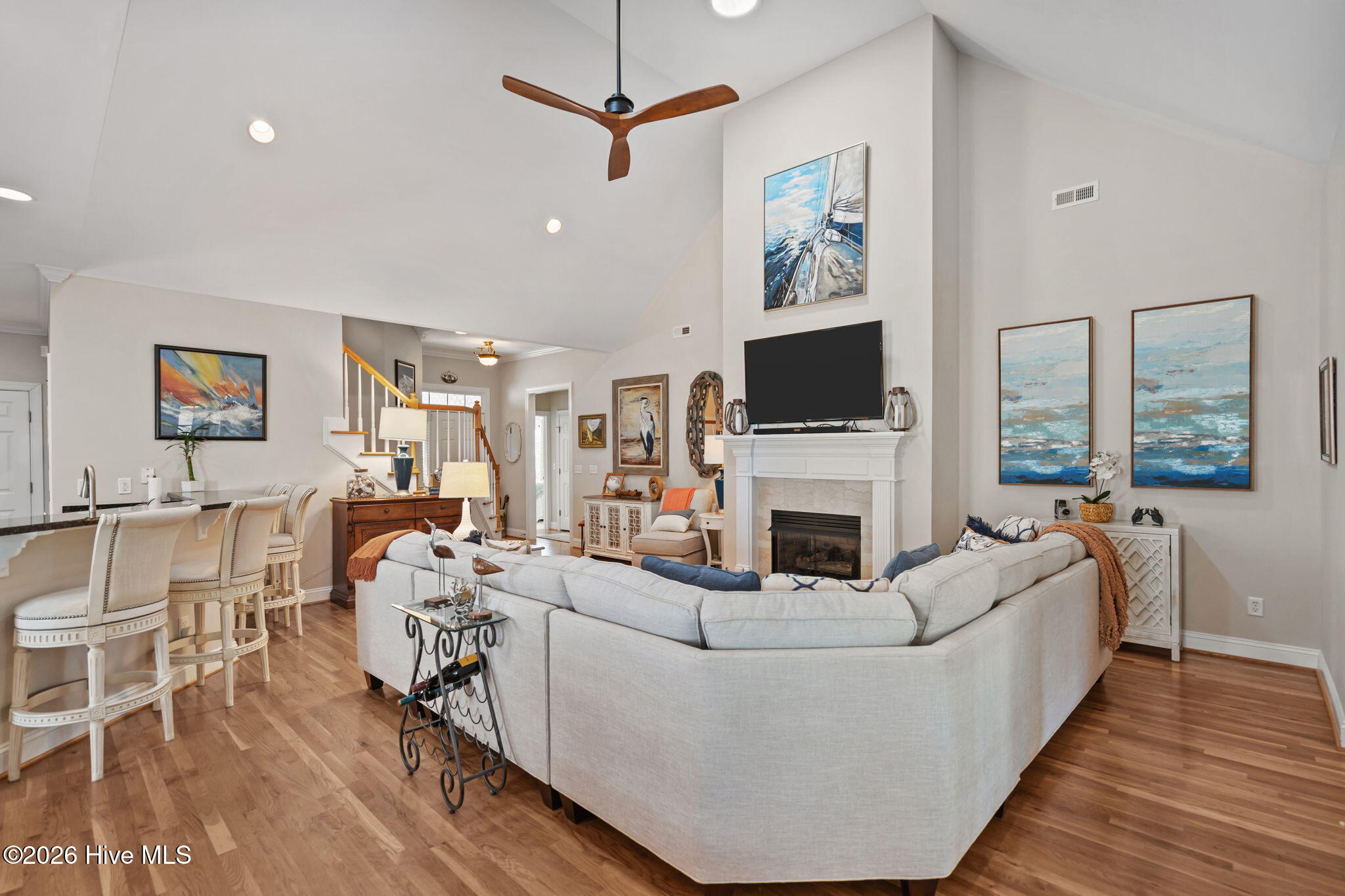 100562248 | Photo 10