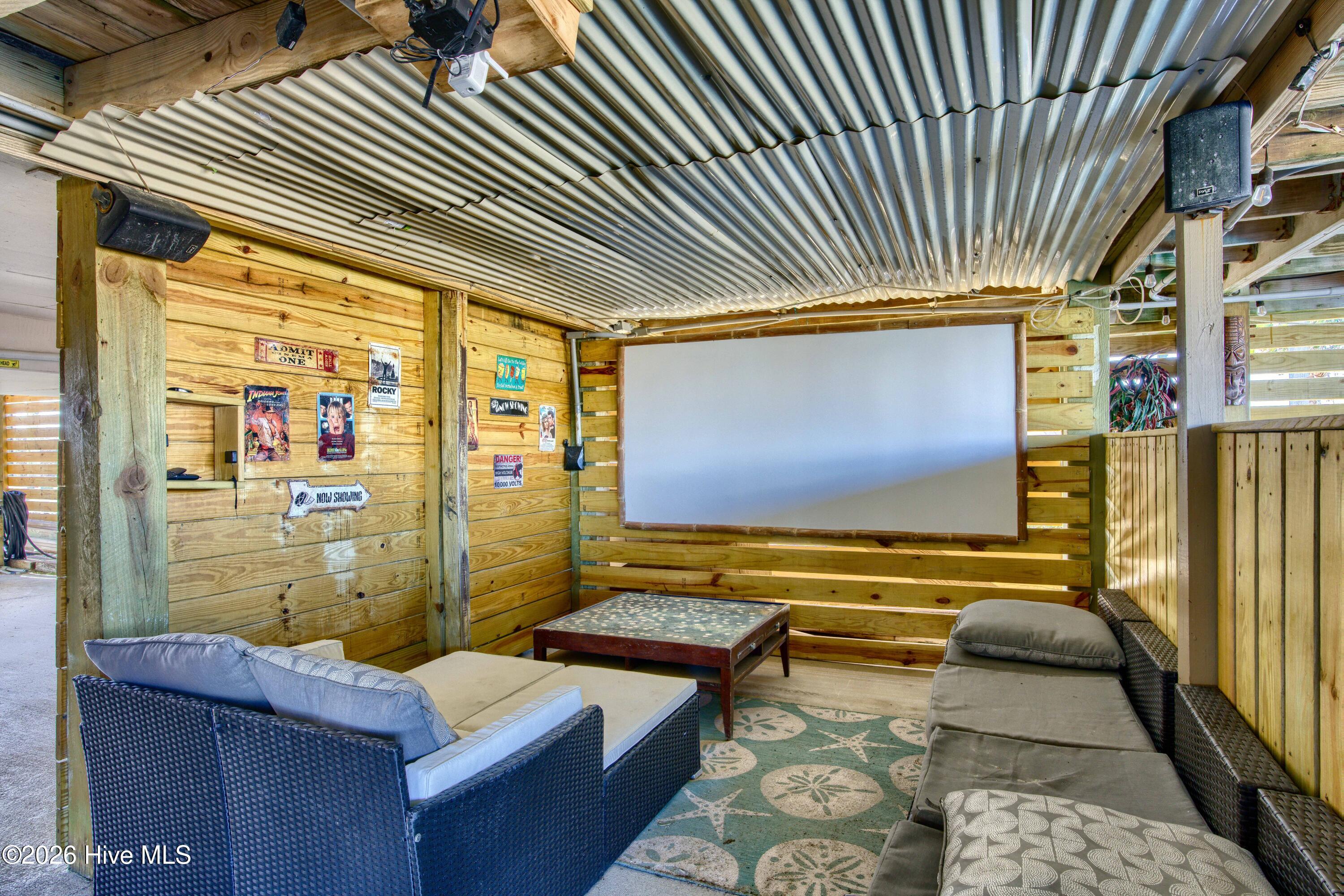 100550124 | Photo 67