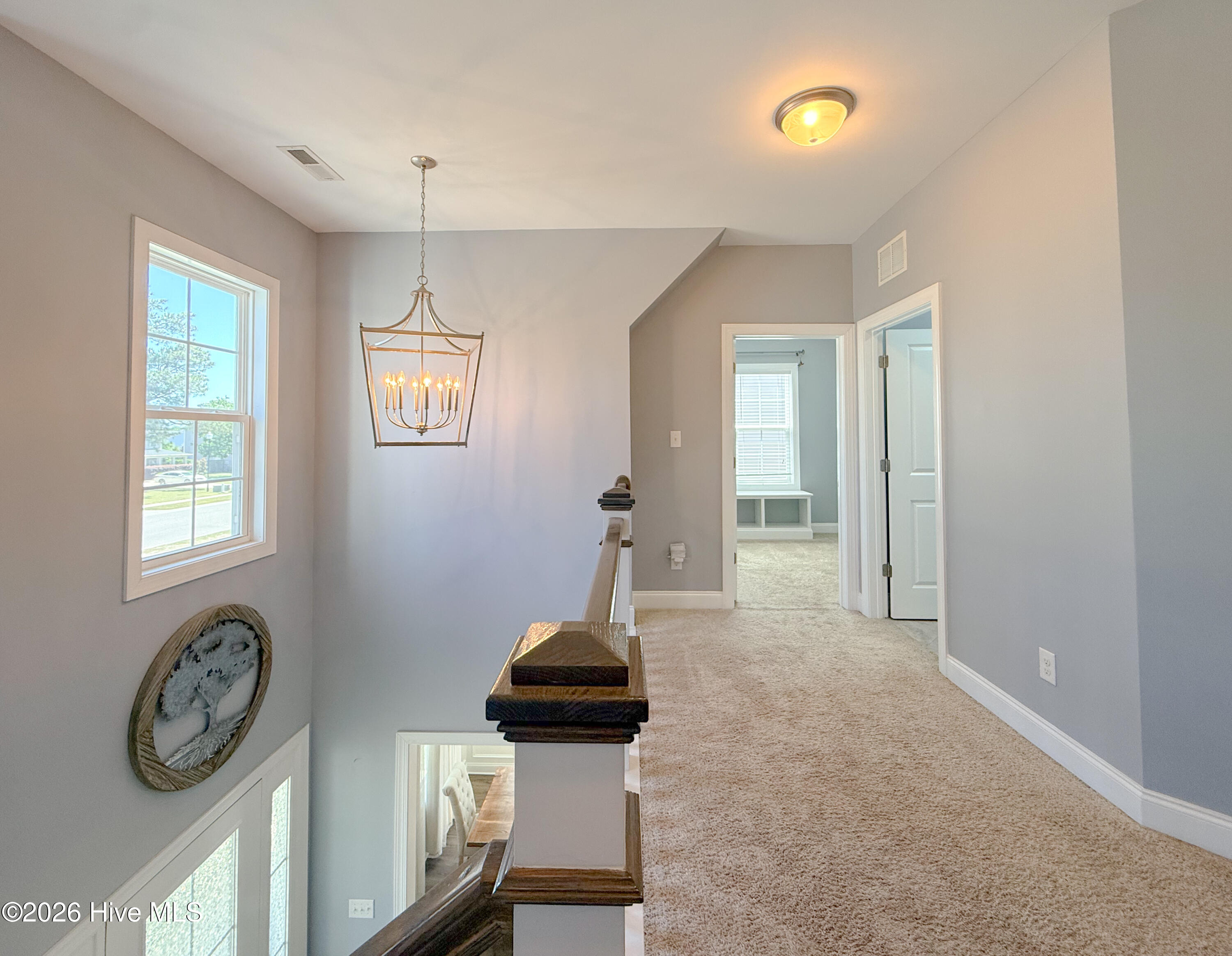 100569259 | Photo 62