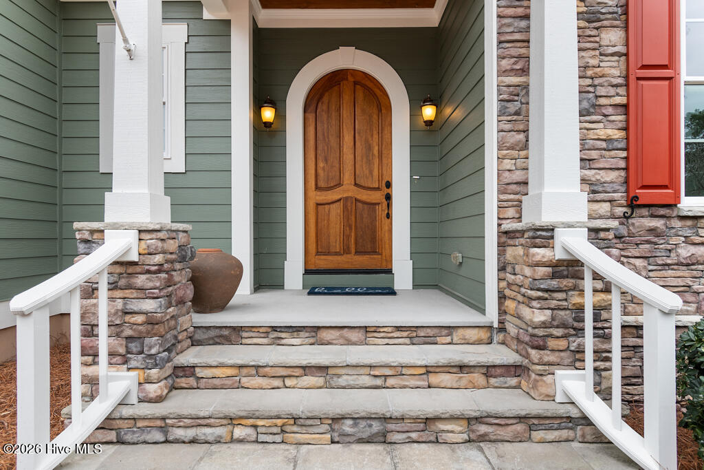 100558482 | Photo 18