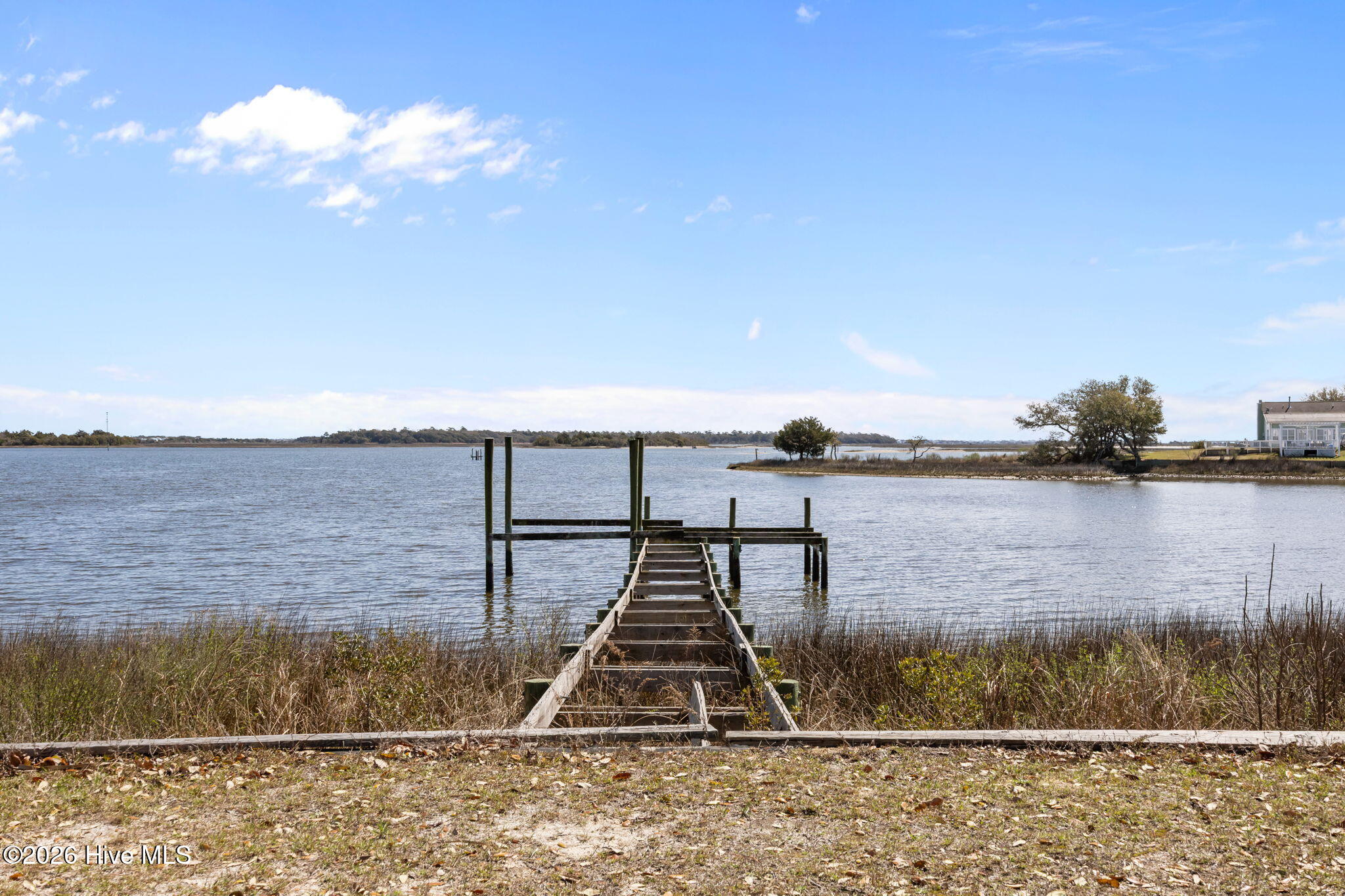 100560999 | Photo 16