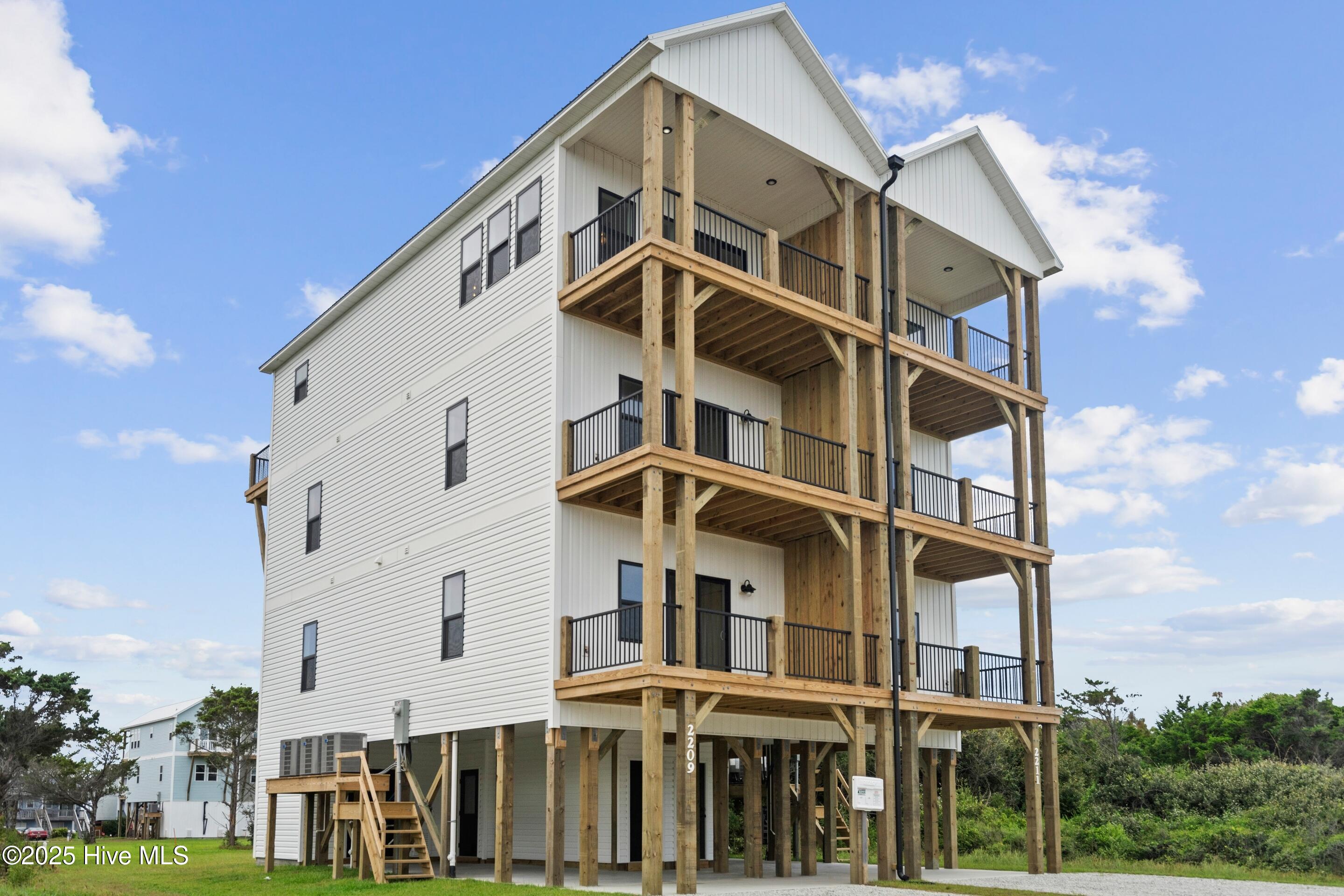 Homes for sale in North Topsail Beach, NC | 2211 New River Inlet Rd #18b, North Topsail Beach, NC 28460 | MLS# 100478479