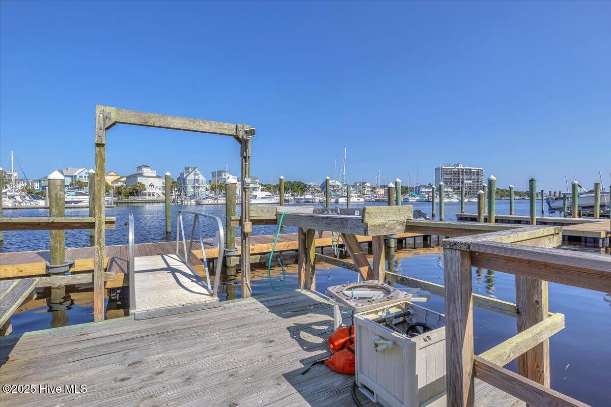 100558526 | Photo 28