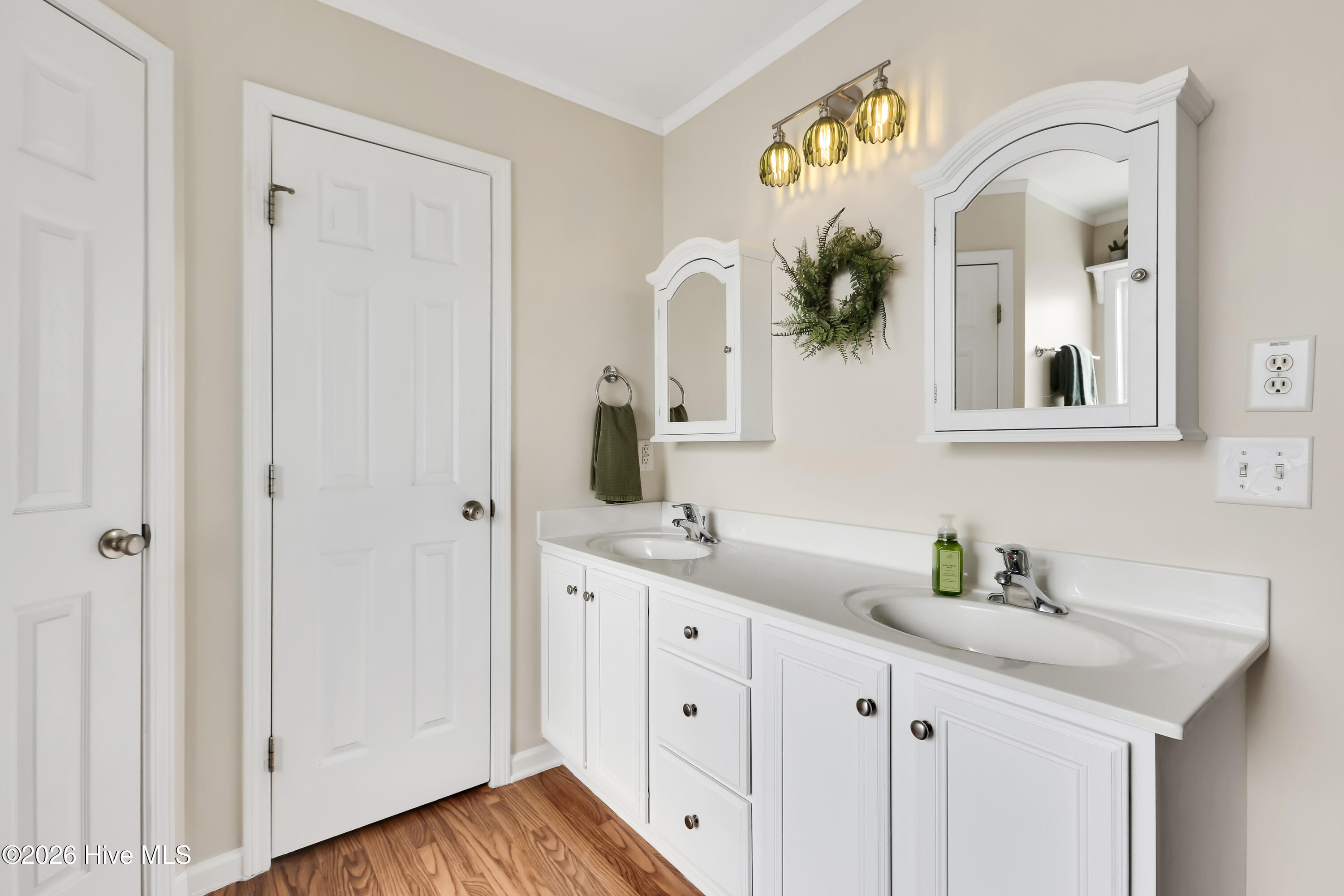 100553691 | Photo 20