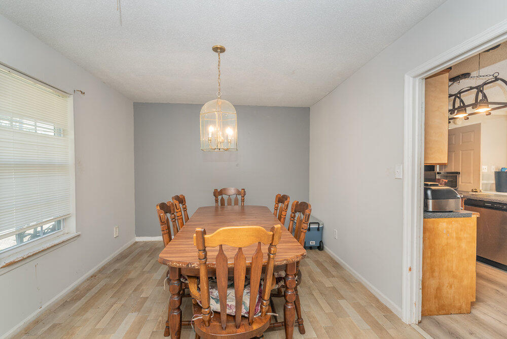 009_4042_fairfax_st_009_513