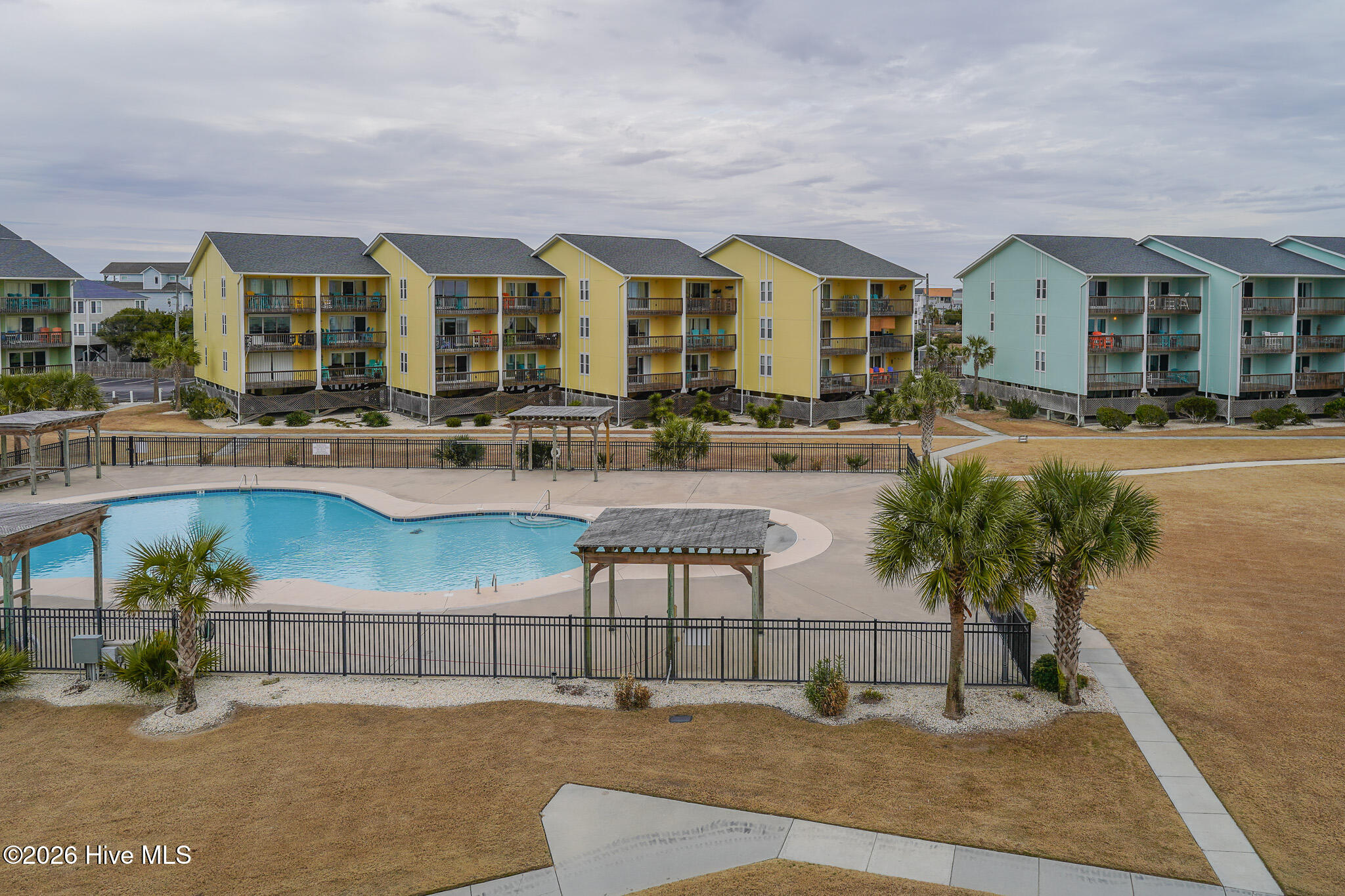 100550894 | Photo 24