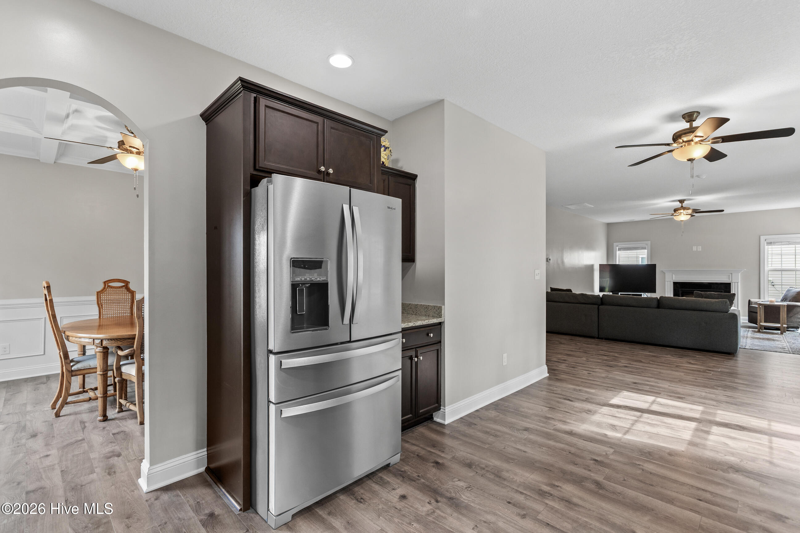 100564730 | Photo 13