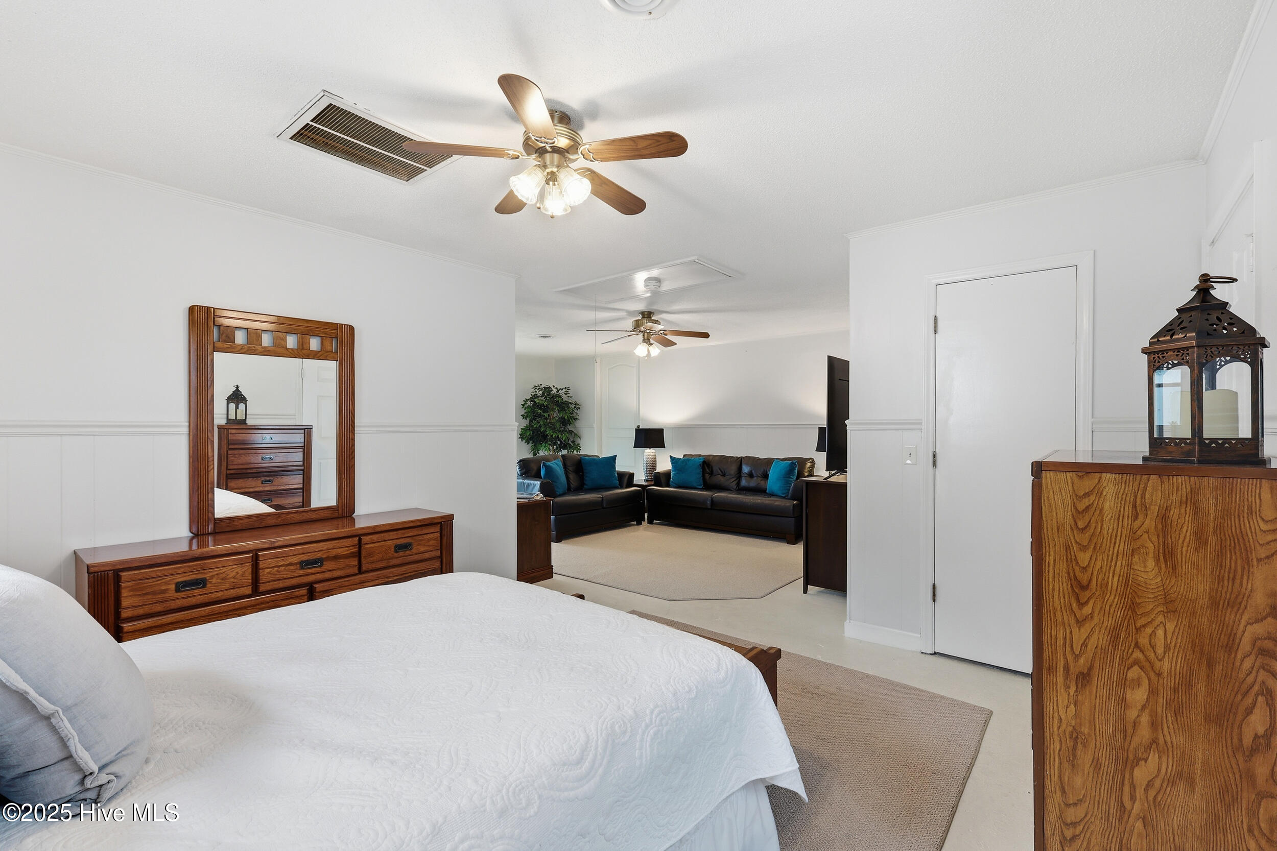 100536574 | Photo 19