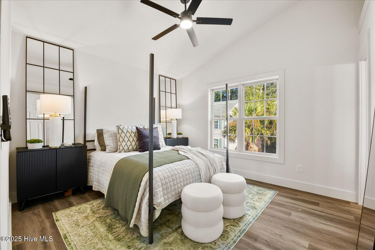 100554102 | Photo 21