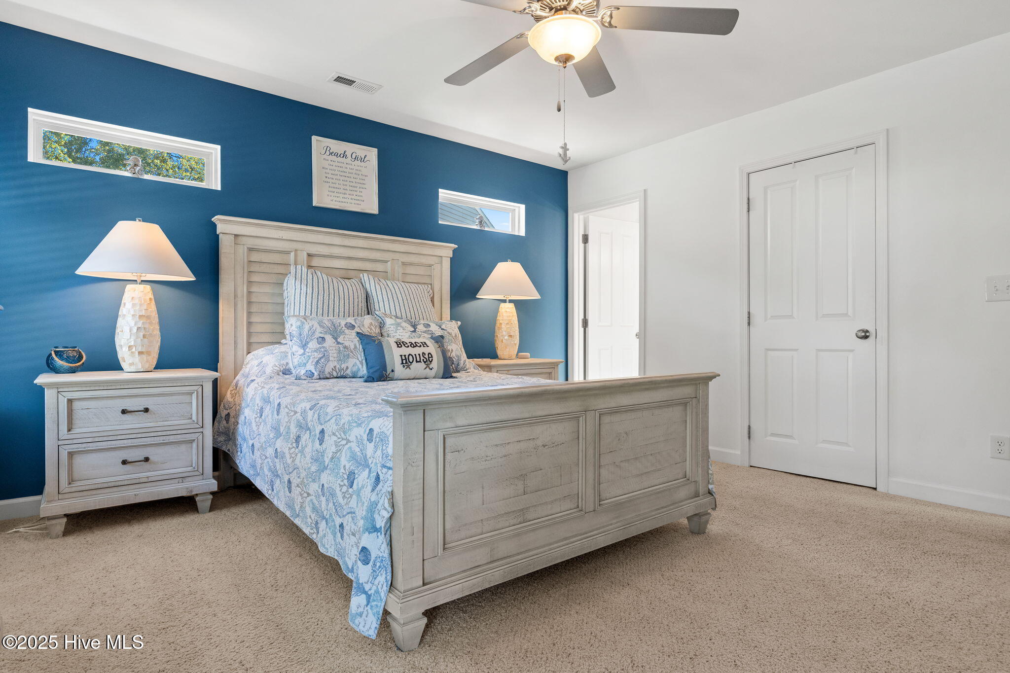 100536893 | Photo 25