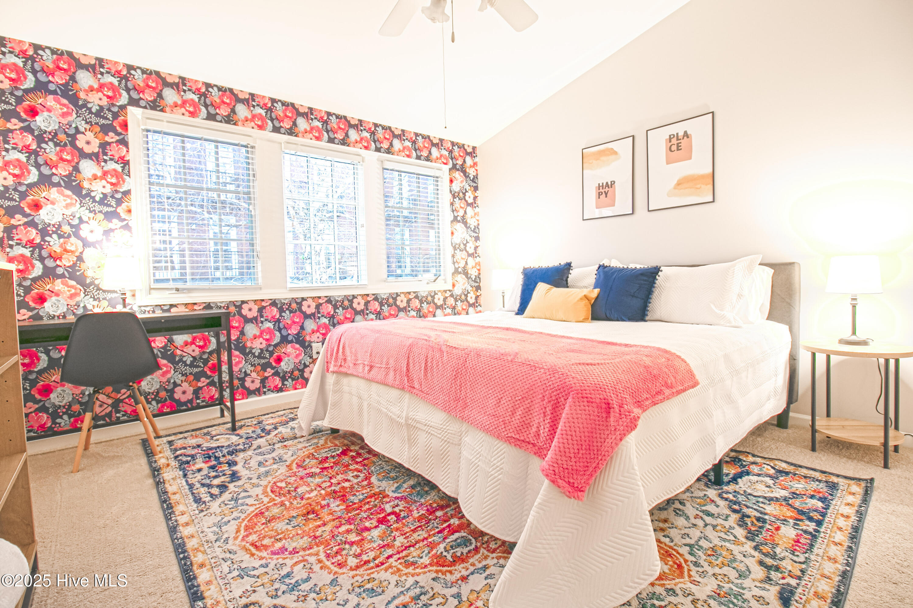 100545473 | Photo 20