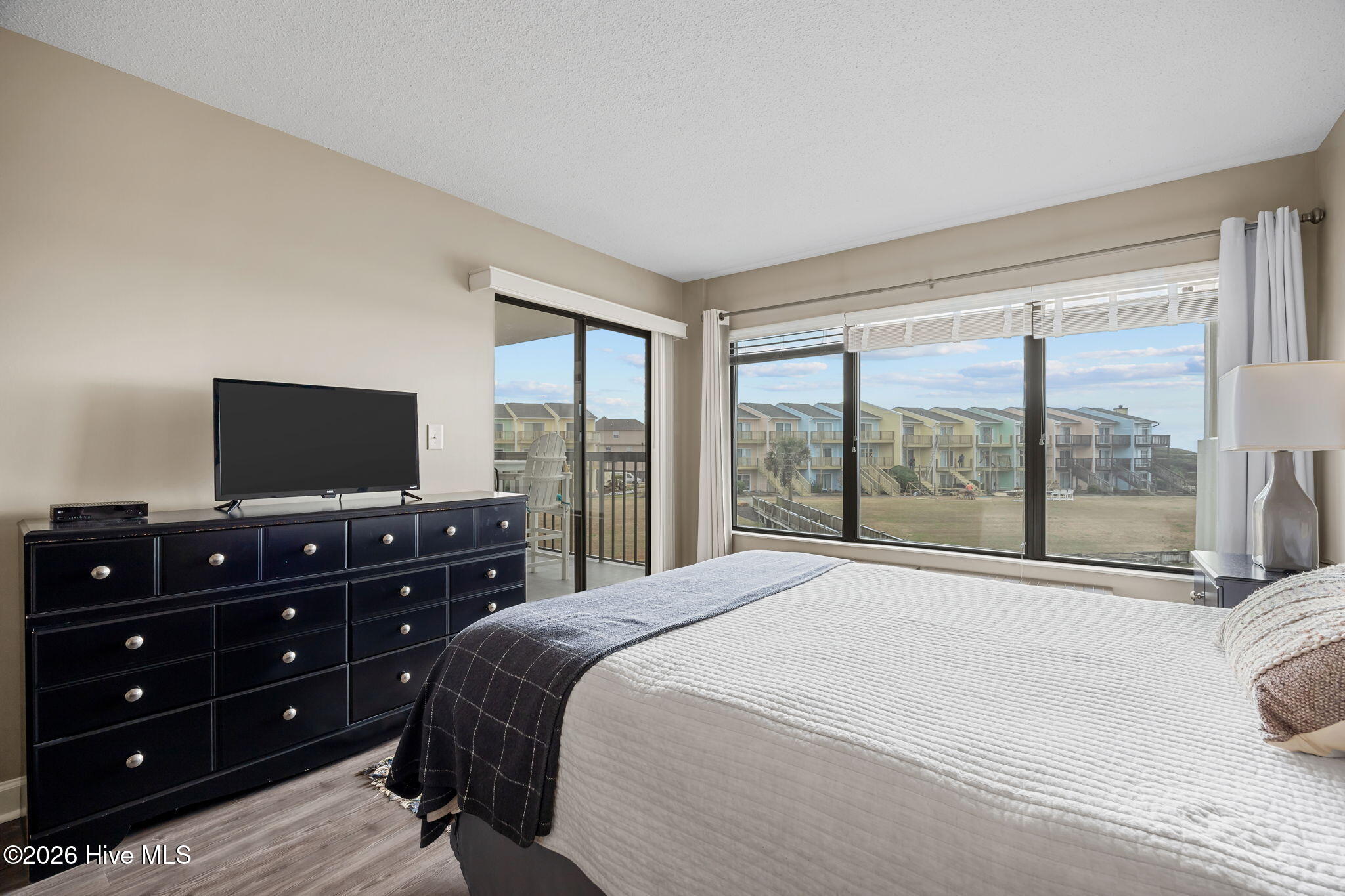 100559445 | Photo 13