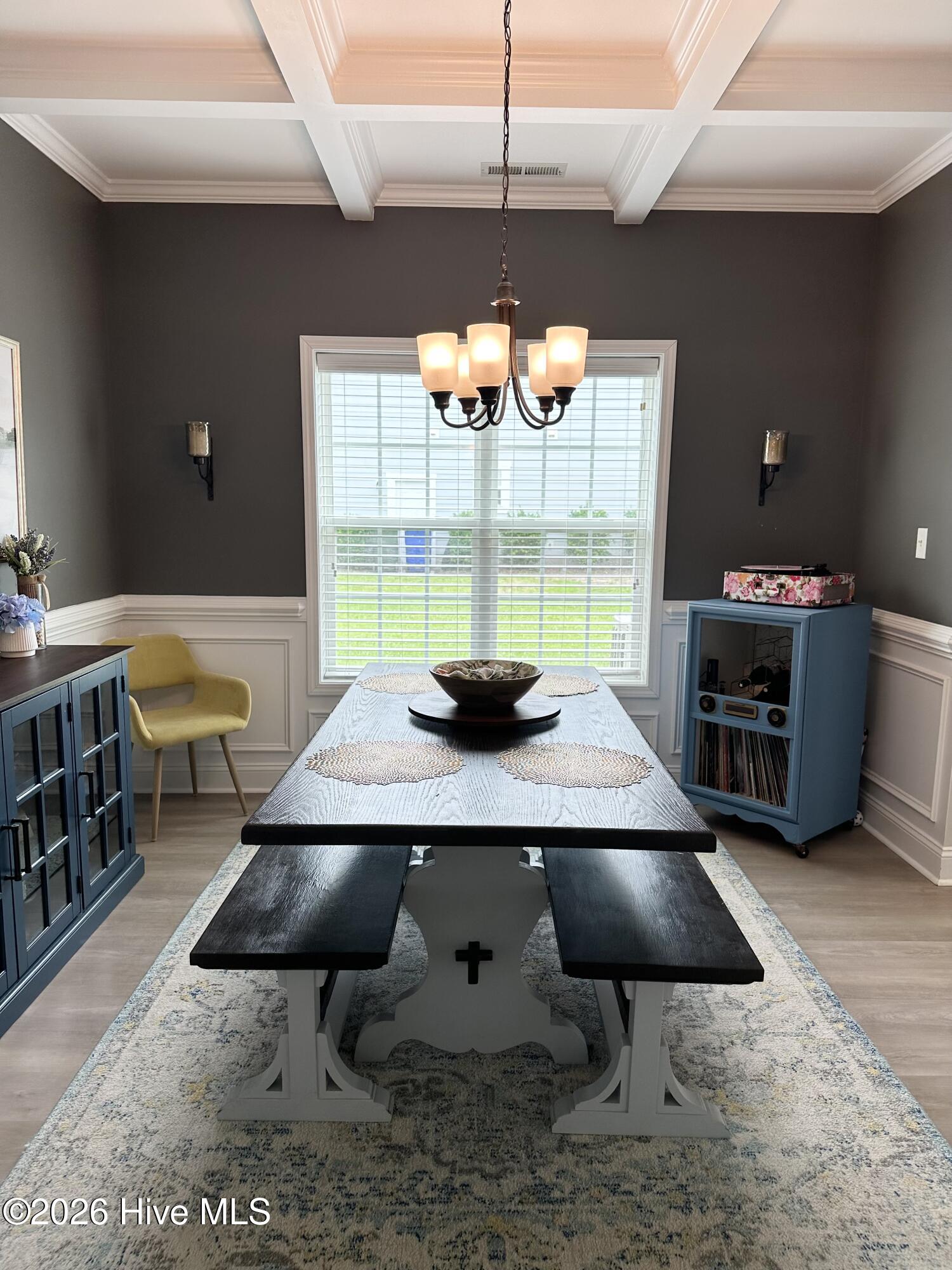 100563138 | Photo 54