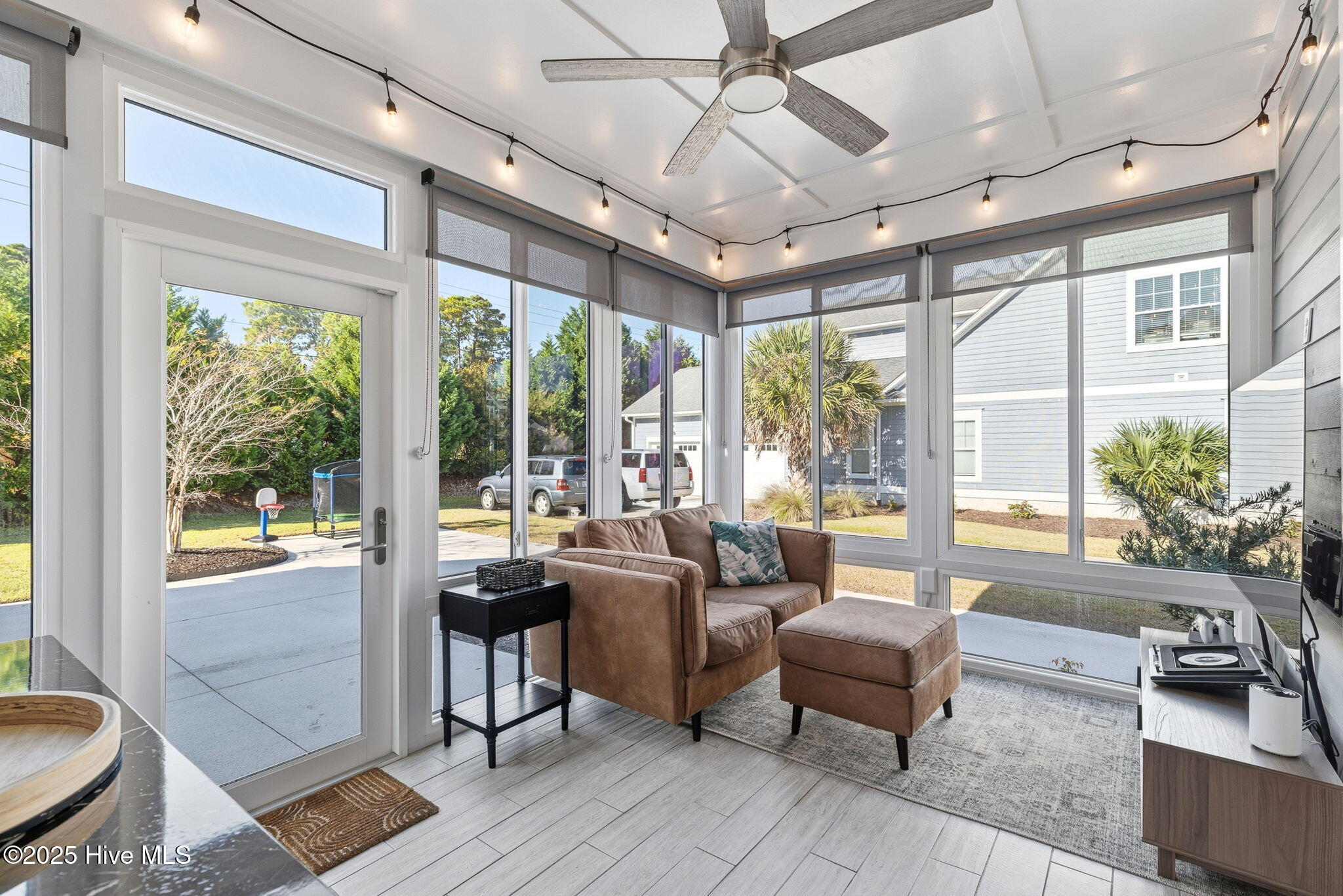 100540191 | Photo 40