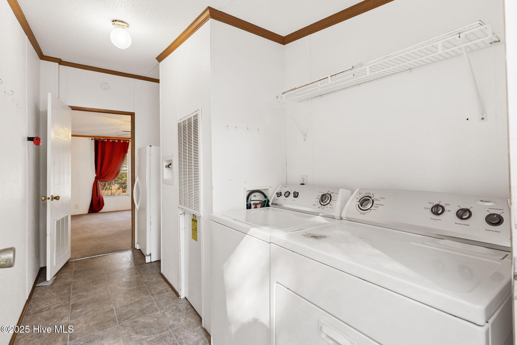 100541276 | Photo 38