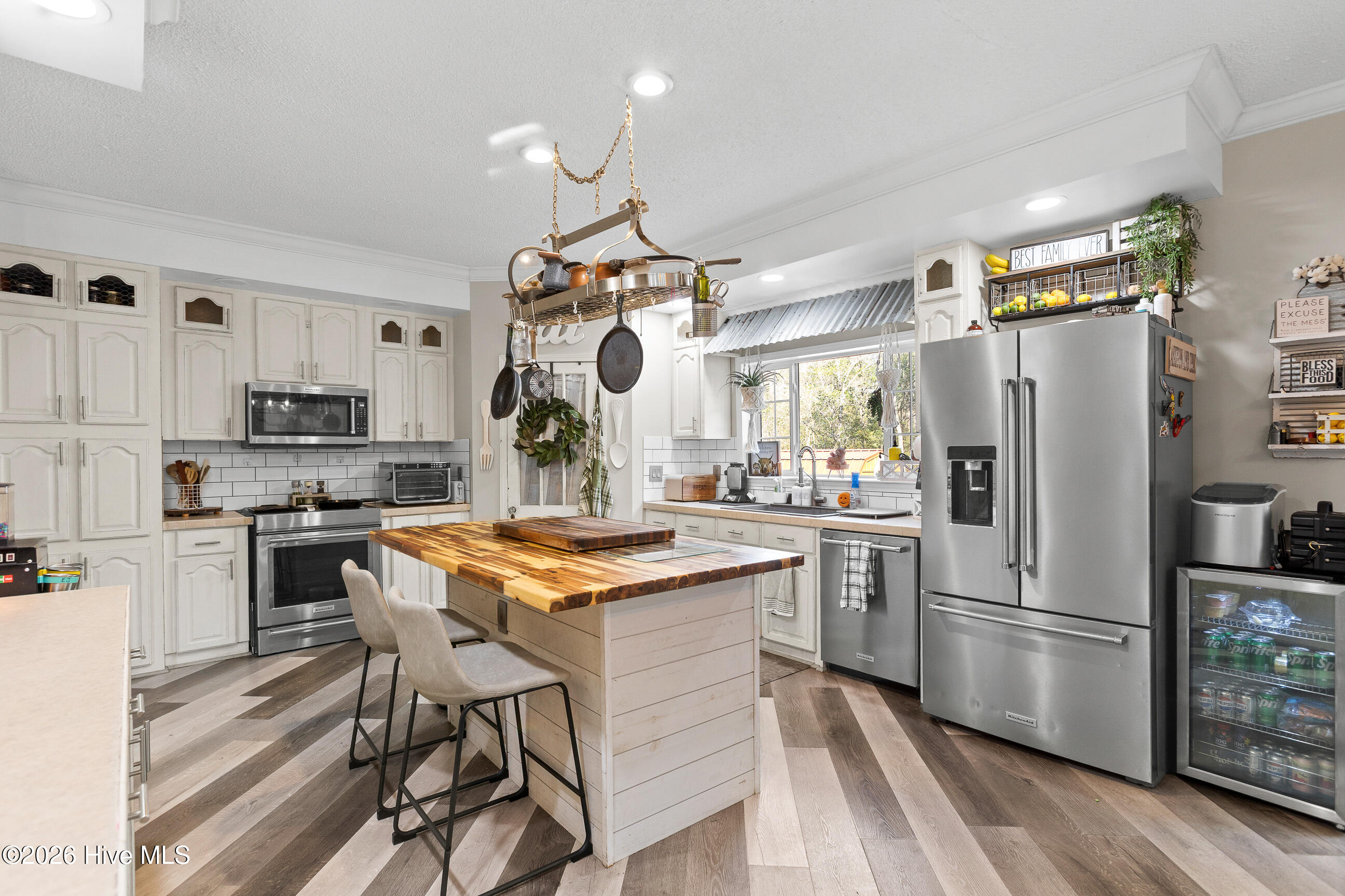 100559126 | Photo 10