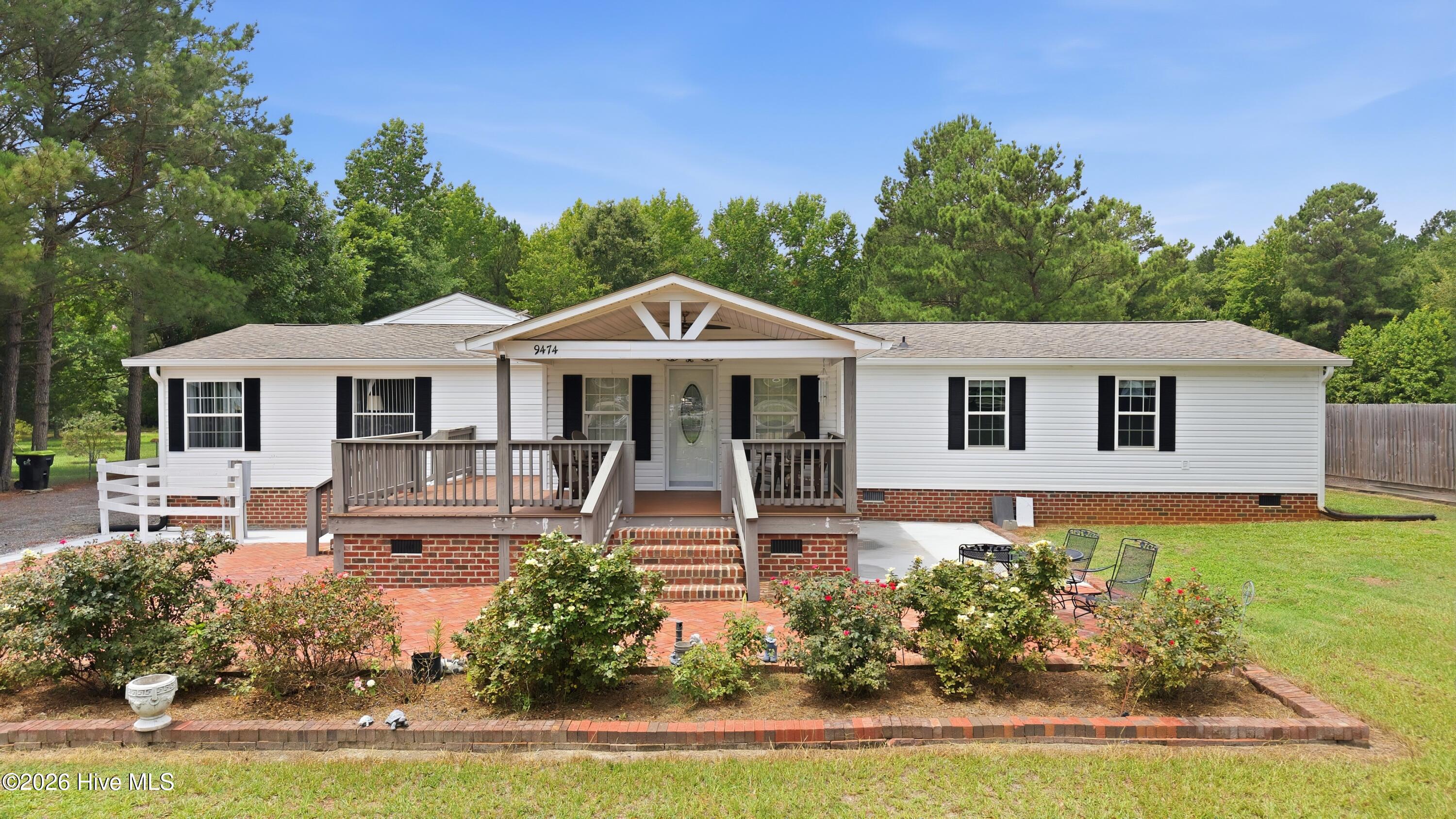 This meticulously maintained property is a must see!  Boasting 4 bedrooms, 2 full bathrooms, incredible attached garage space, multiple detached buildings with office space, full kitchen and outdoor fireplace on 1.3 acres!  You do not want to miss this opportunity!