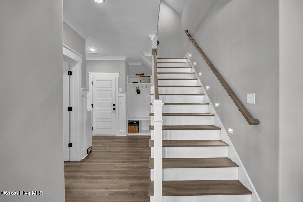 100547868 | Photo 32