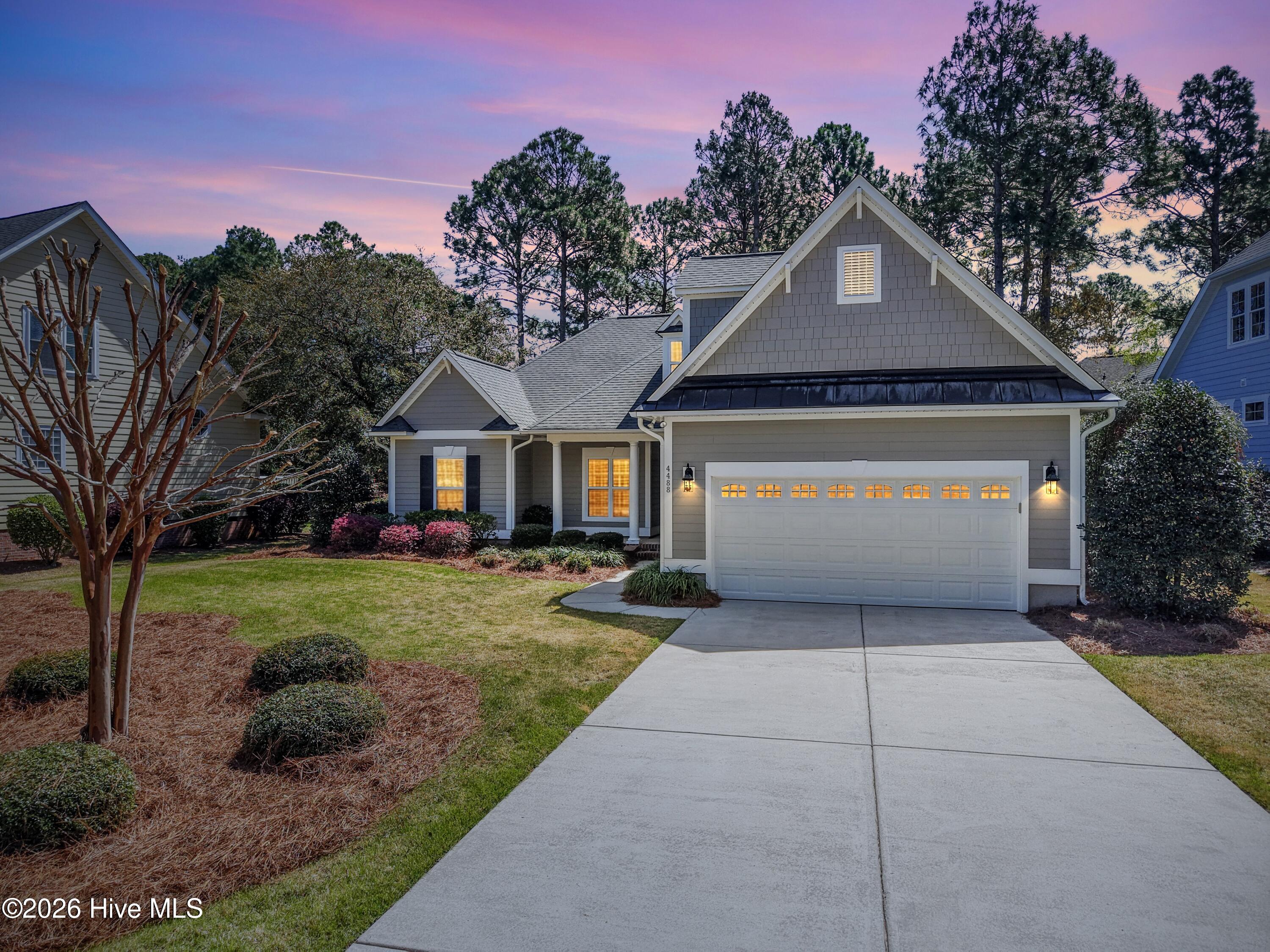 100563713 | Photo 57