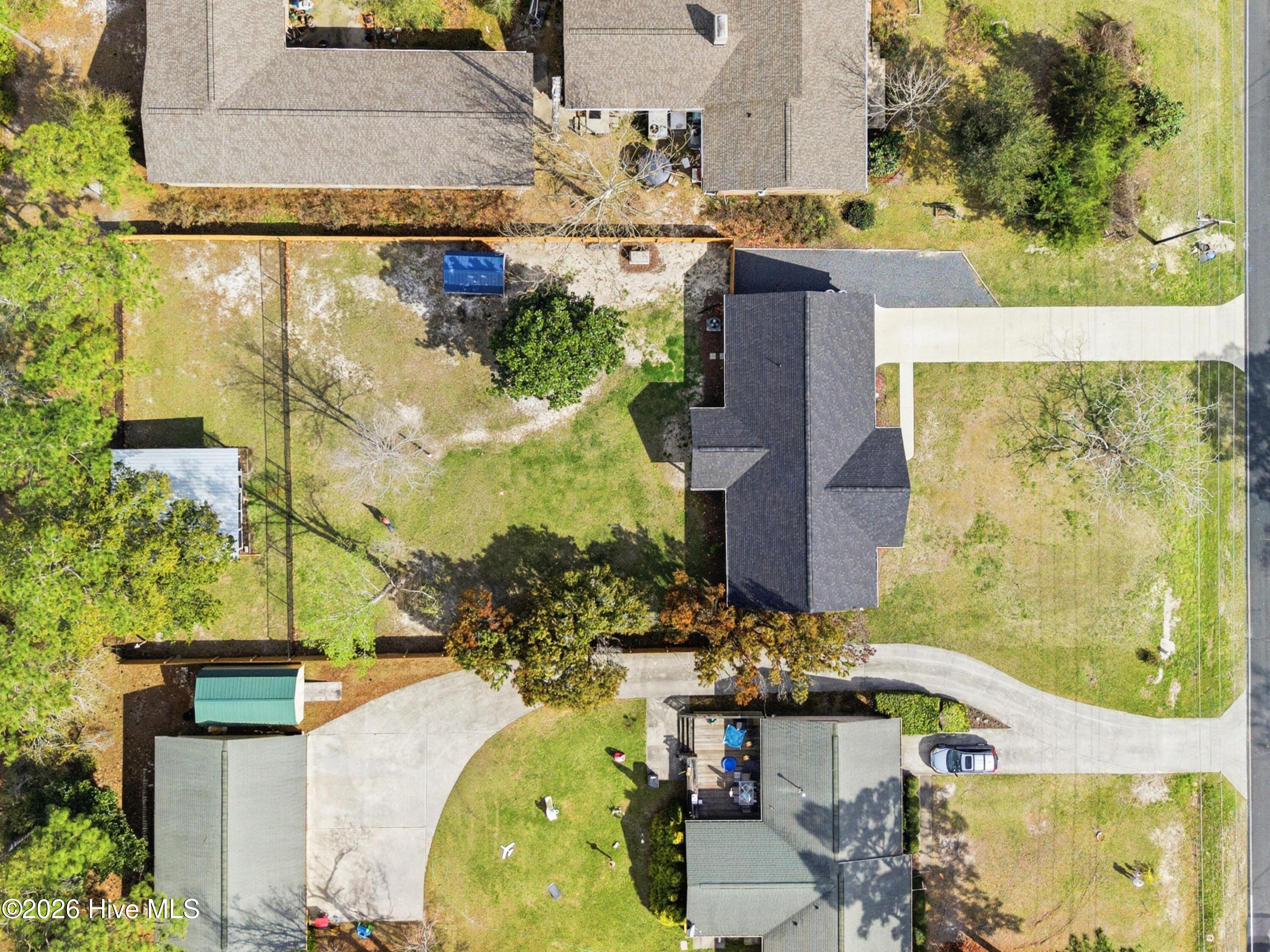 100561683 | Photo 36