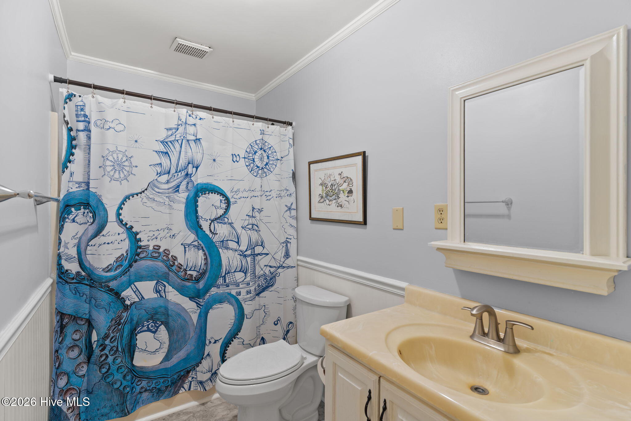 100556876 | Photo 32