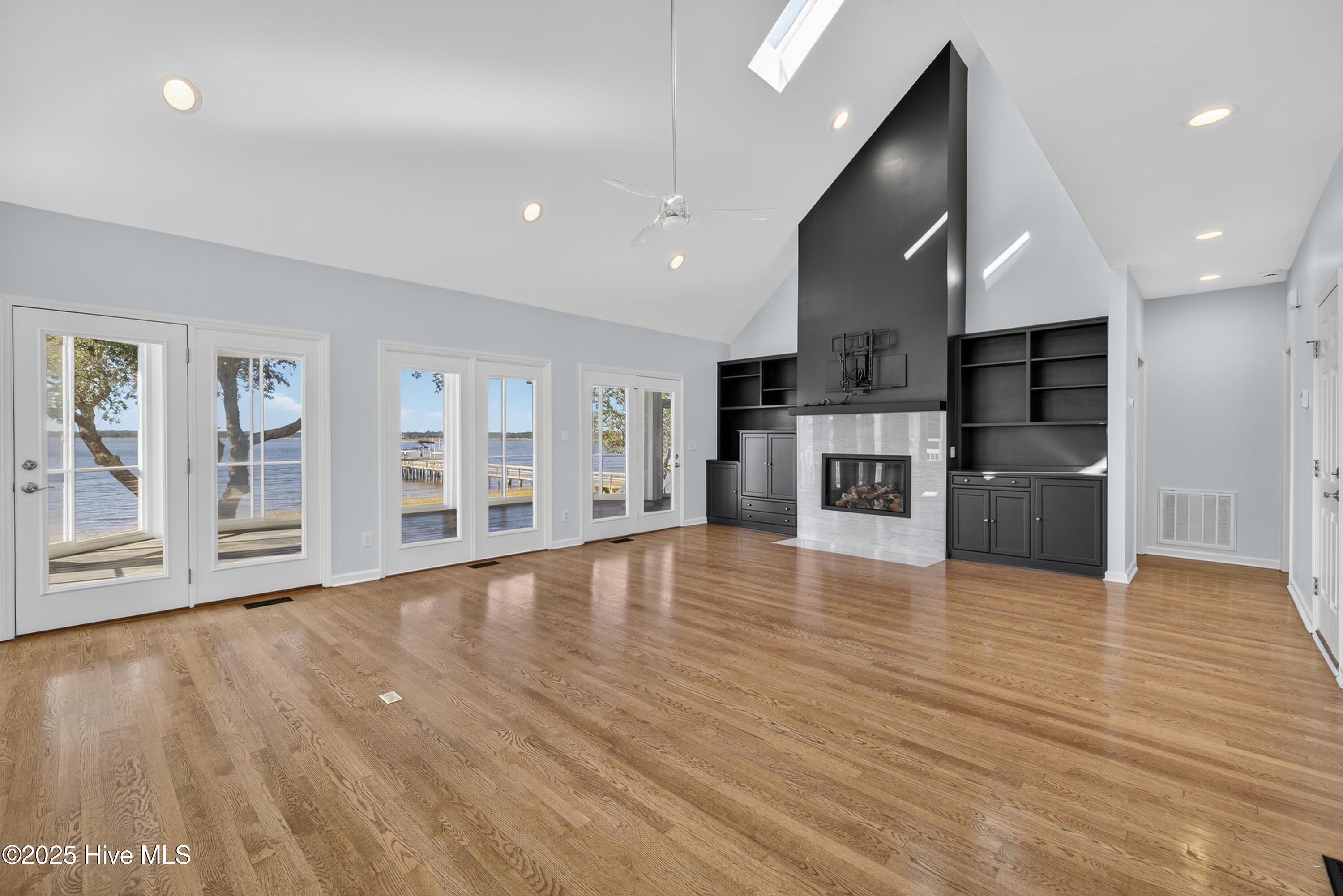 100539038 | Photo 31