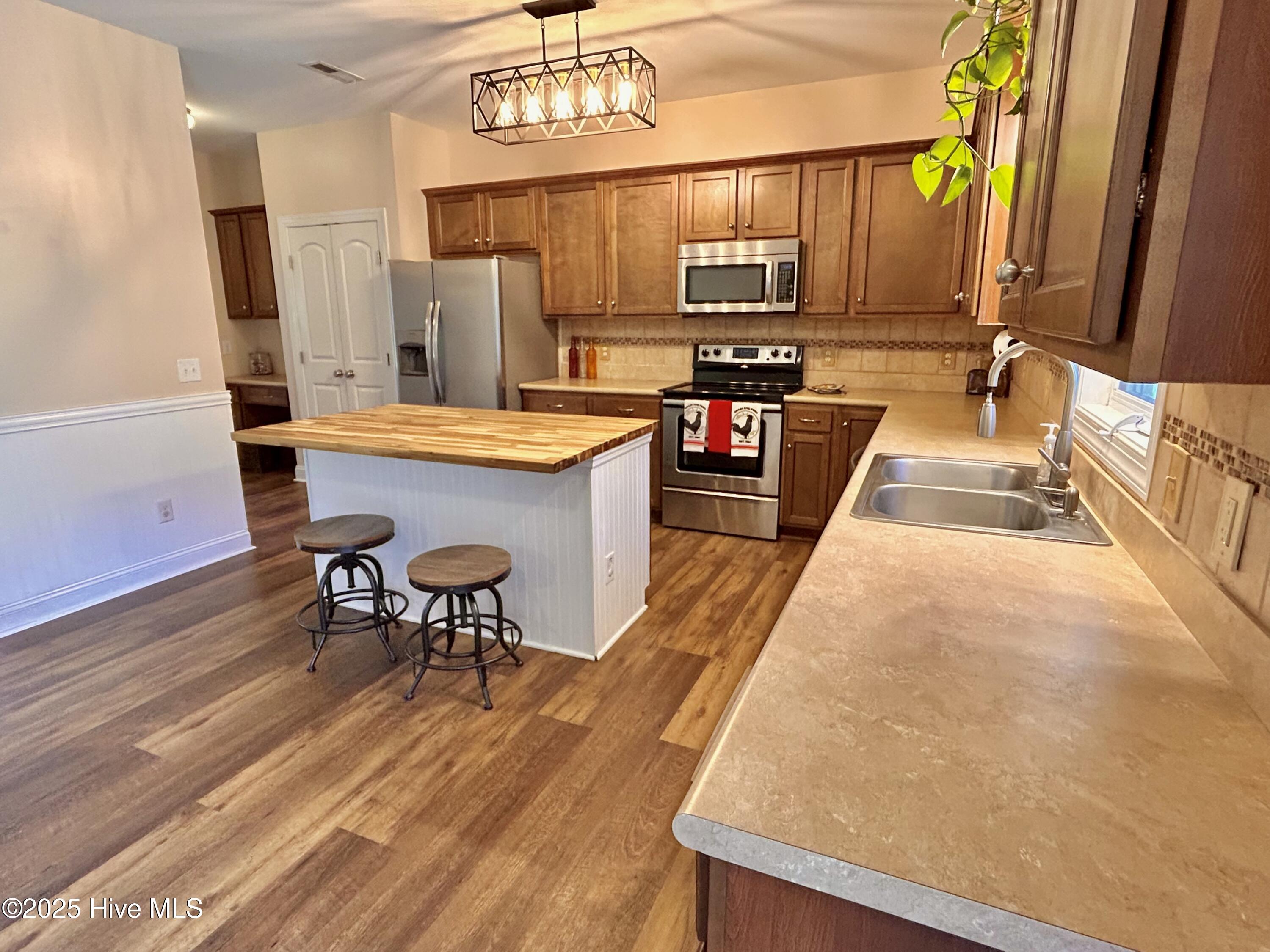 133 Saint Road, Richlands, NC 28574 – photo 21: Kitchen