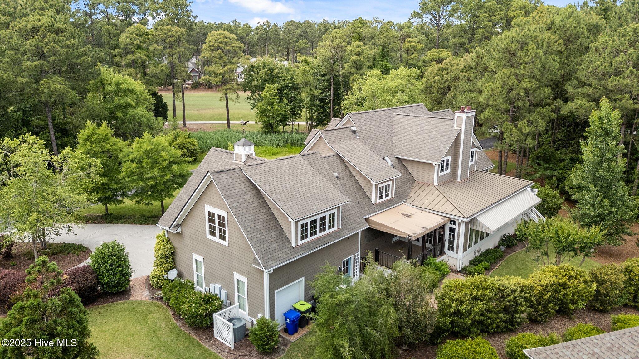 100565962 | Photo 11